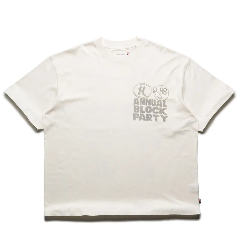 Flexible Shoulder Construction blended fabric Honor The Gift Annual Block Party Tee - Bone