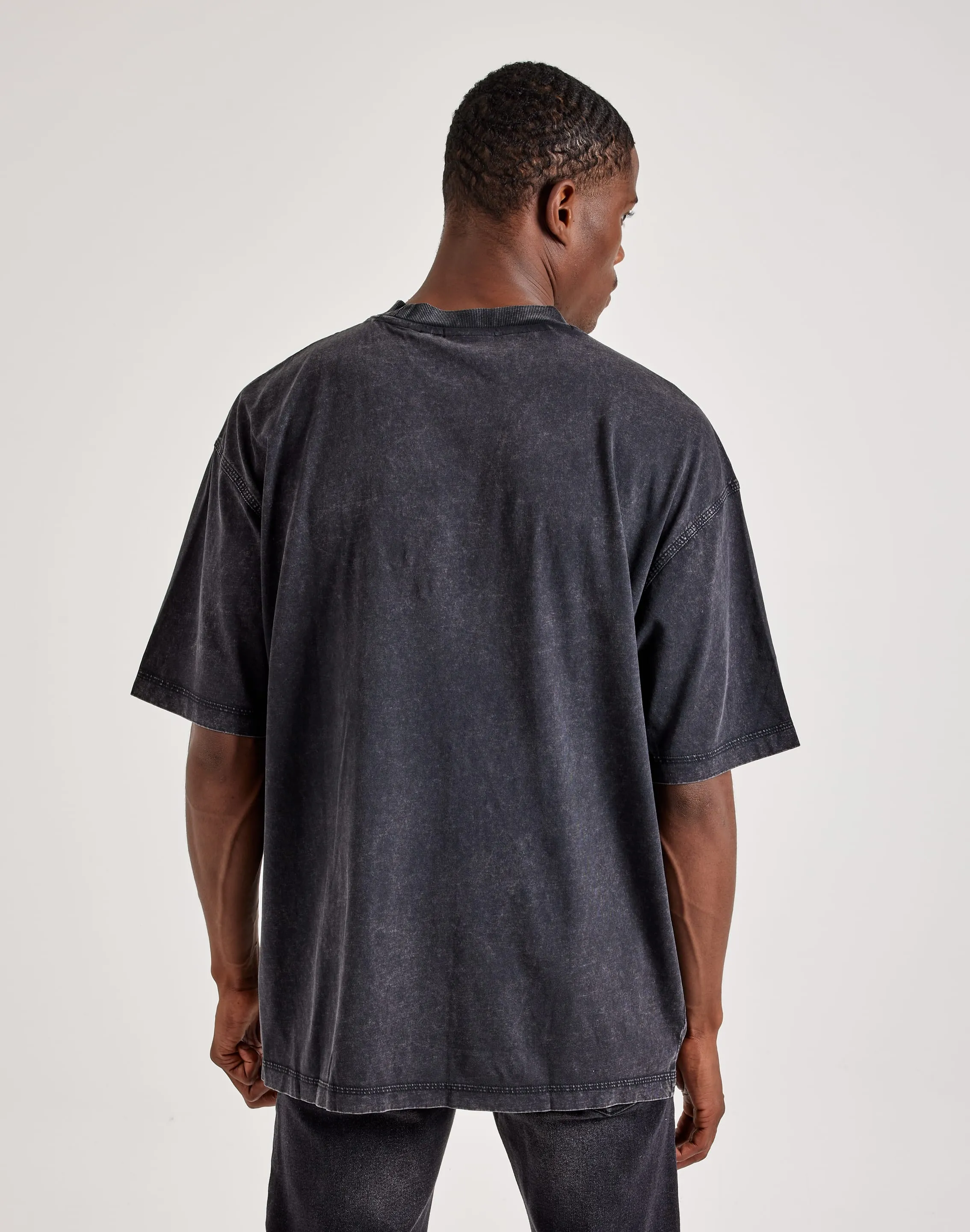 Hugo Nebute Tee MinimalistDesign