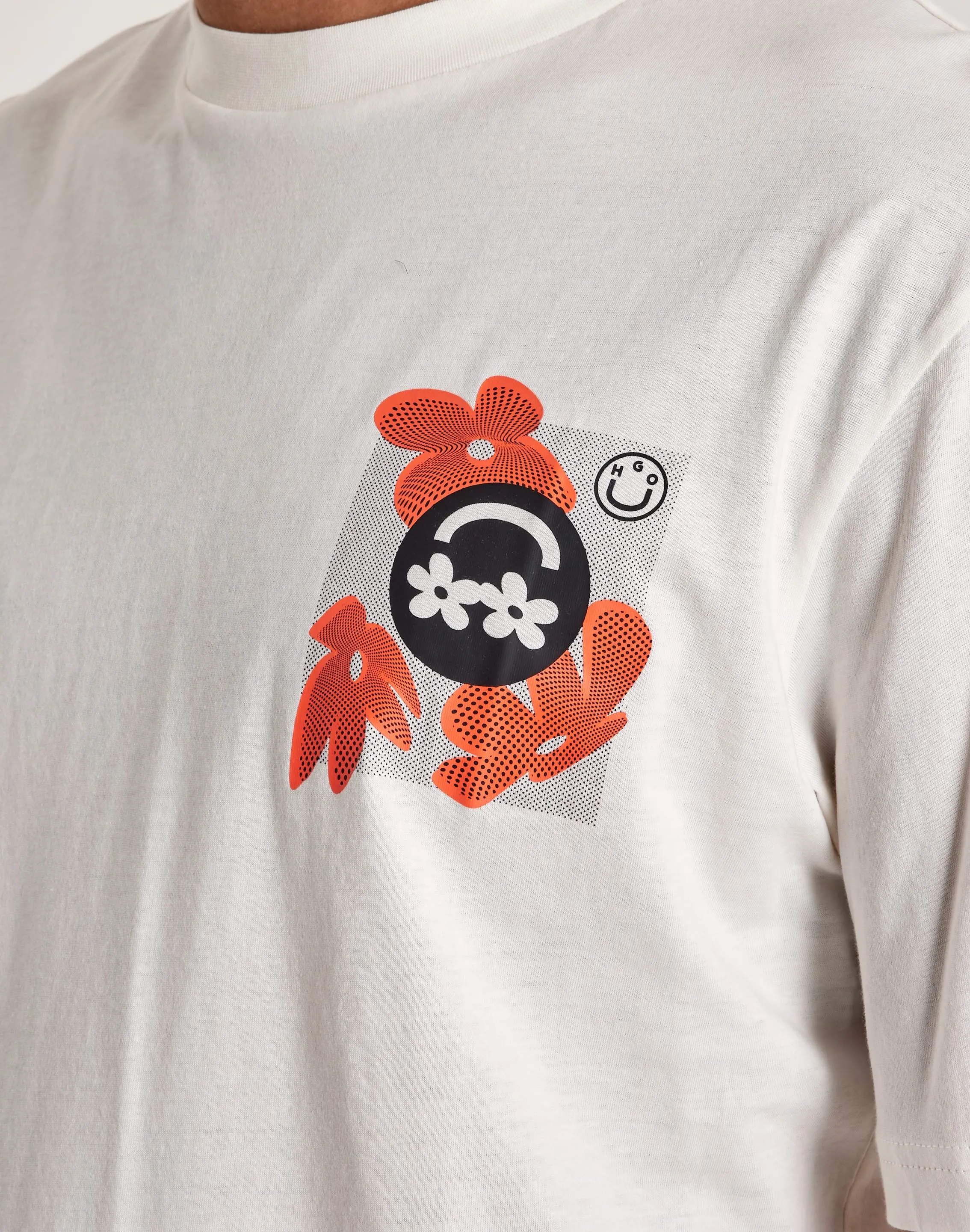 Hugo Smiley Tee EcoFriendlyDyeProcess FlexibleElasticity