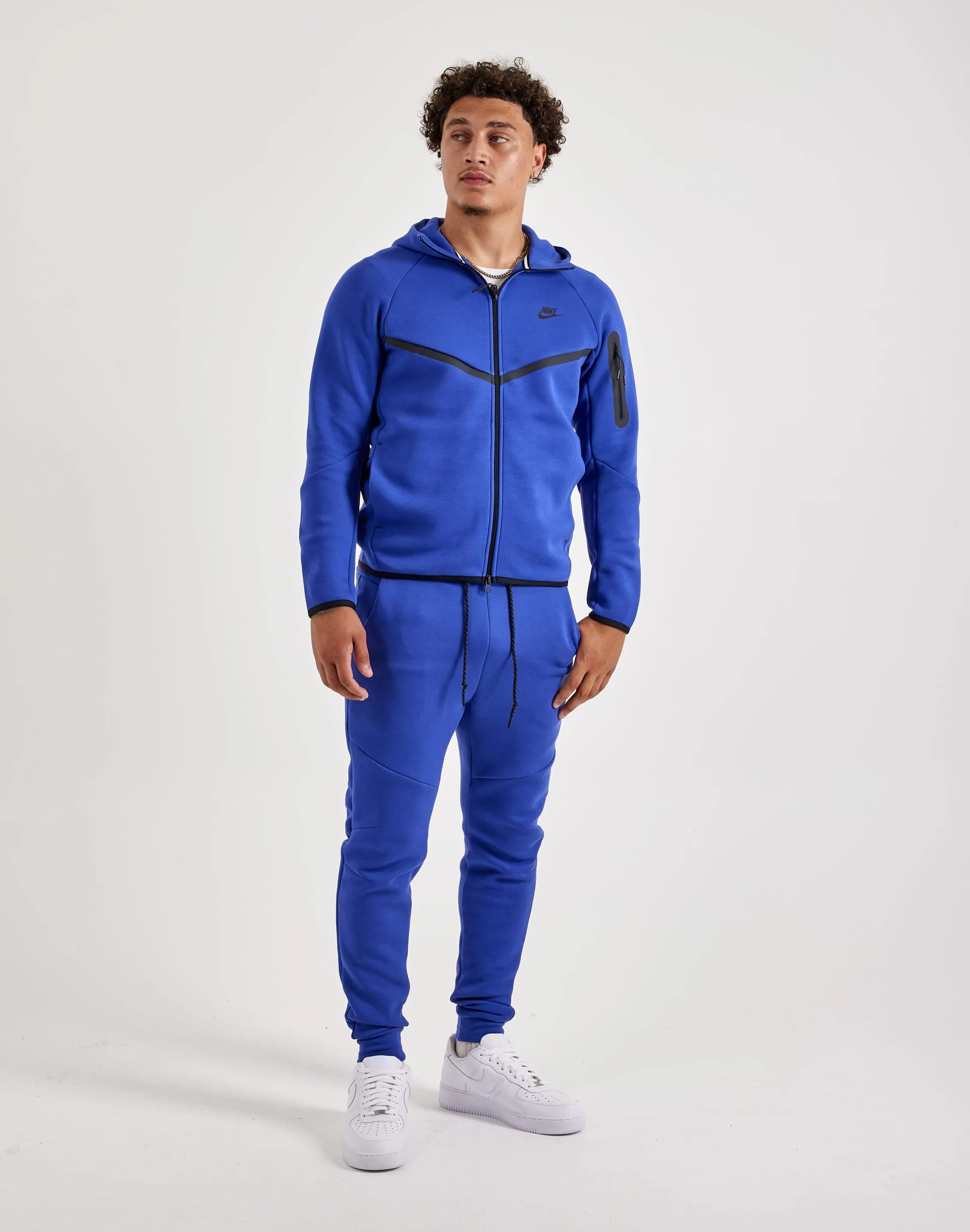 Nike Tech Fleece Joggers MoistureManagement Technology Dynamic Glow