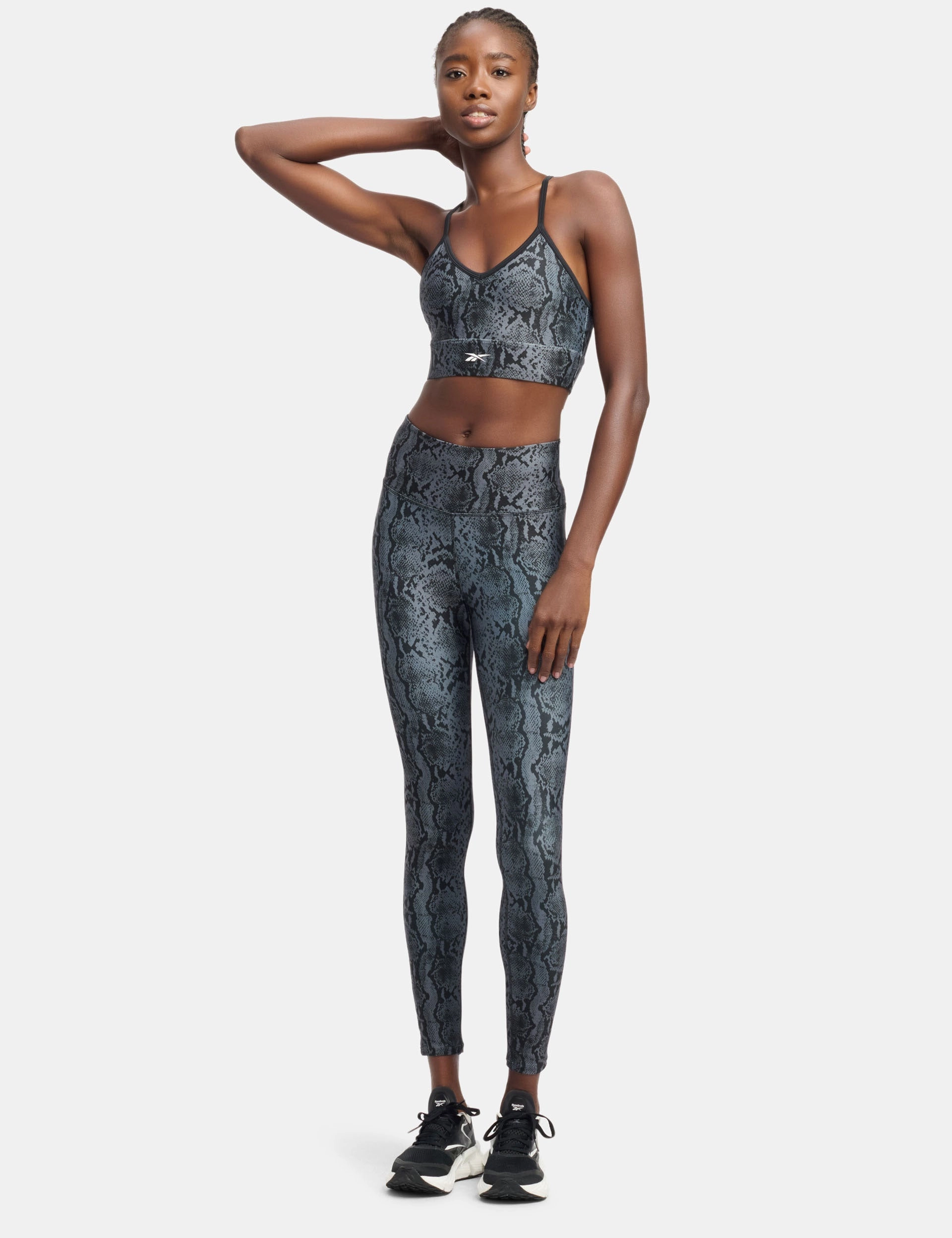 Skinny Fit ID Train Bra - Black