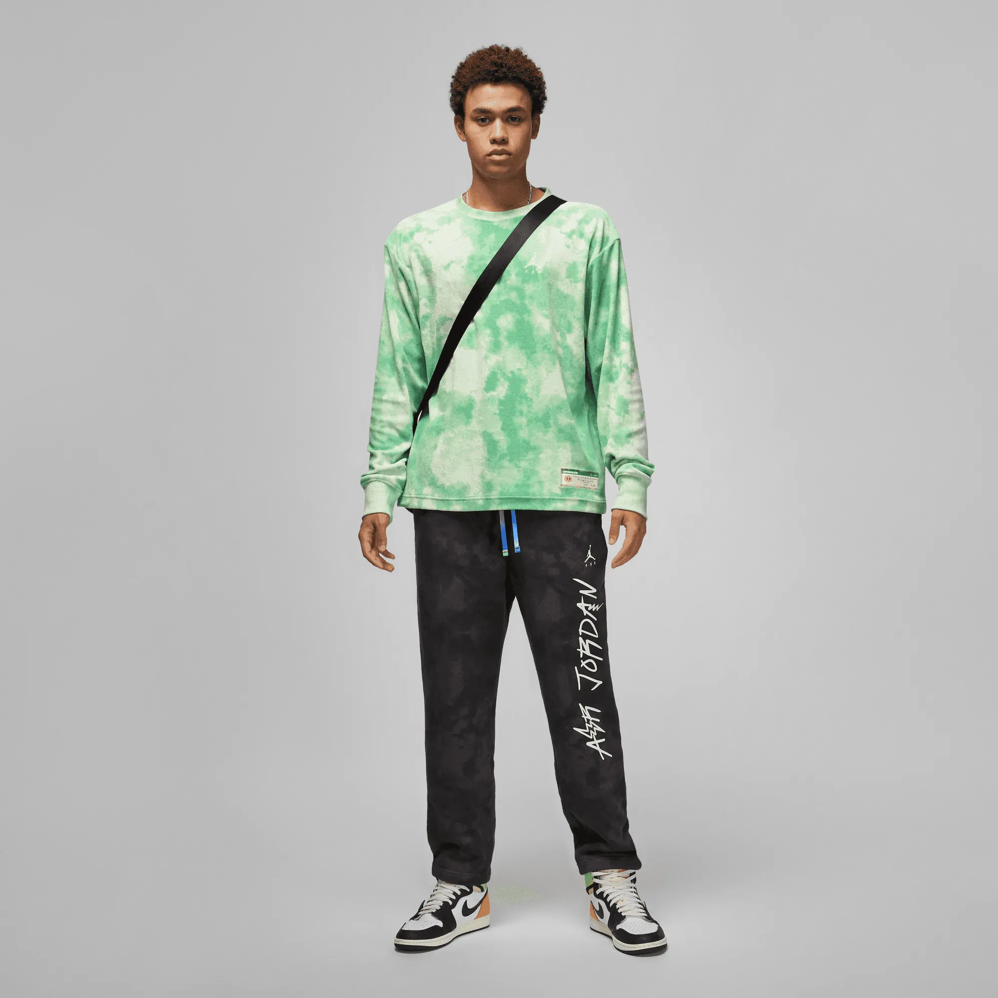 Classic Mode J BALVIN X JORDAN CREW - JADE AURA / ENAMEL GREEN