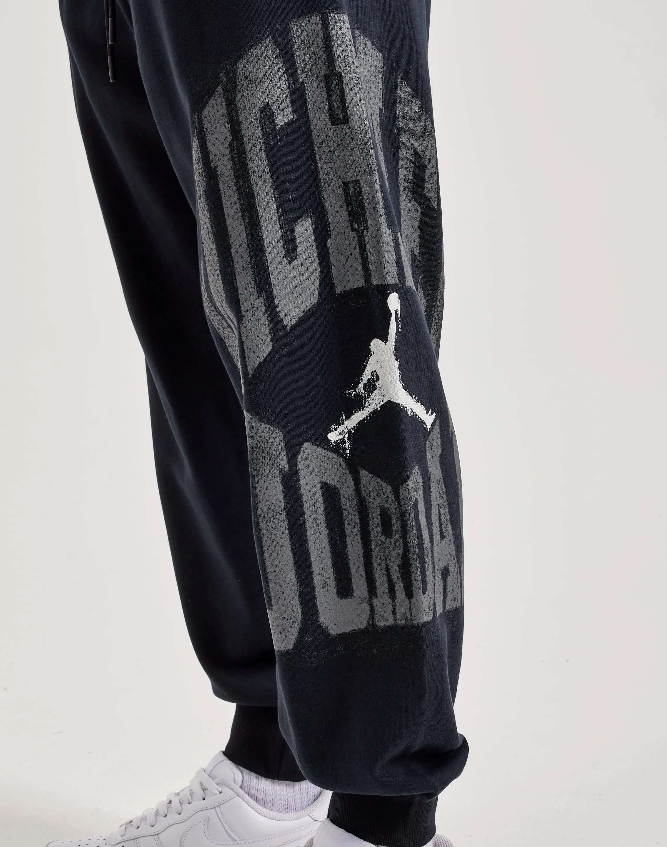 Morning Ease Sharp Edge Jordan Brooklyn Collegiate Fleece Pants