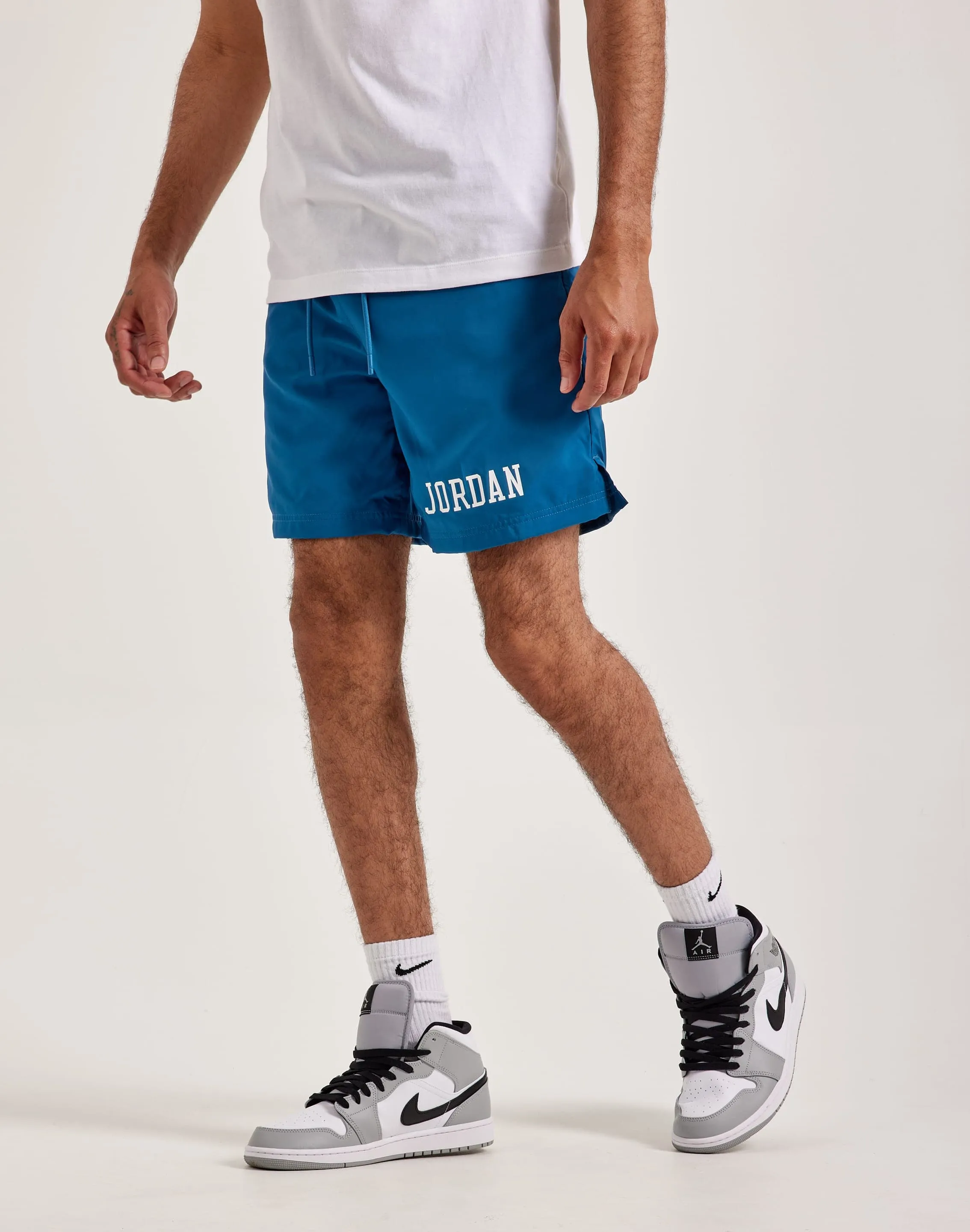 Jordan Essentials Poolside Shorts Dream Core Linen Soul