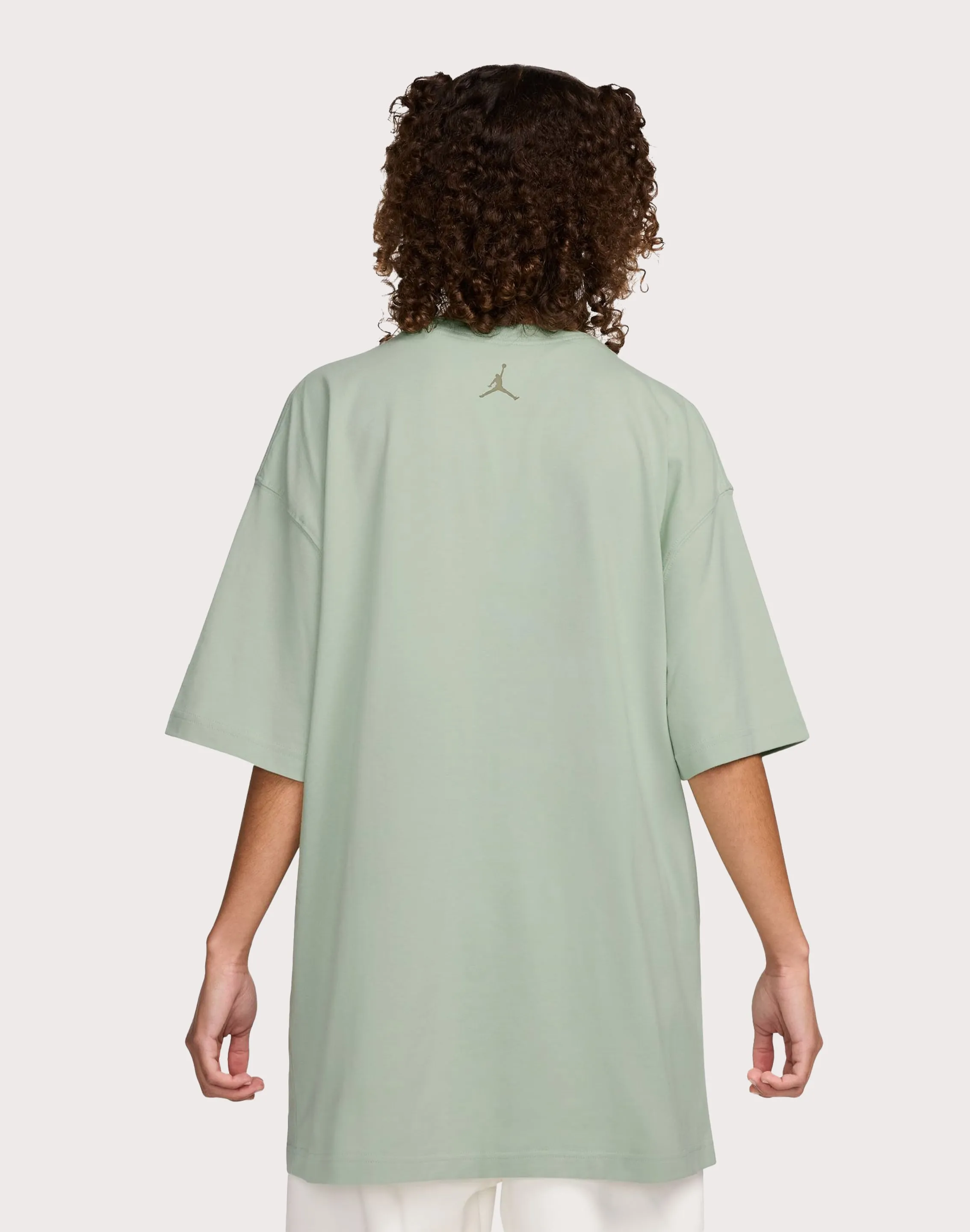 SoftTouchLining Breezy Fit Jordan Oversized Graphic Tee