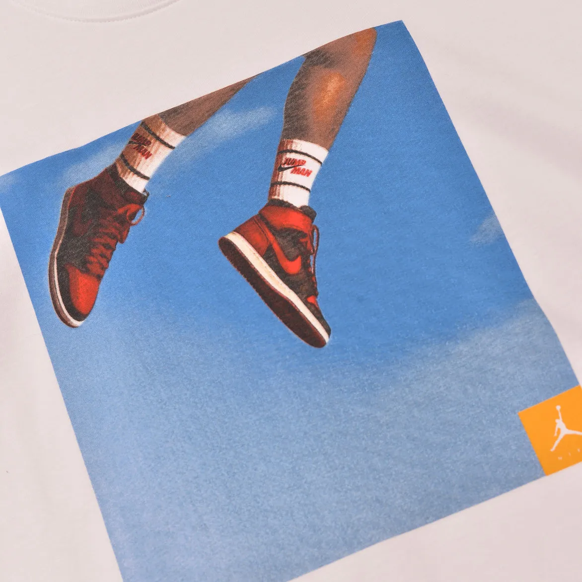 MoistureManagementSystem LayeredPaneling JUMPMAN "BRED 1" PHOTO TEE - WHITE