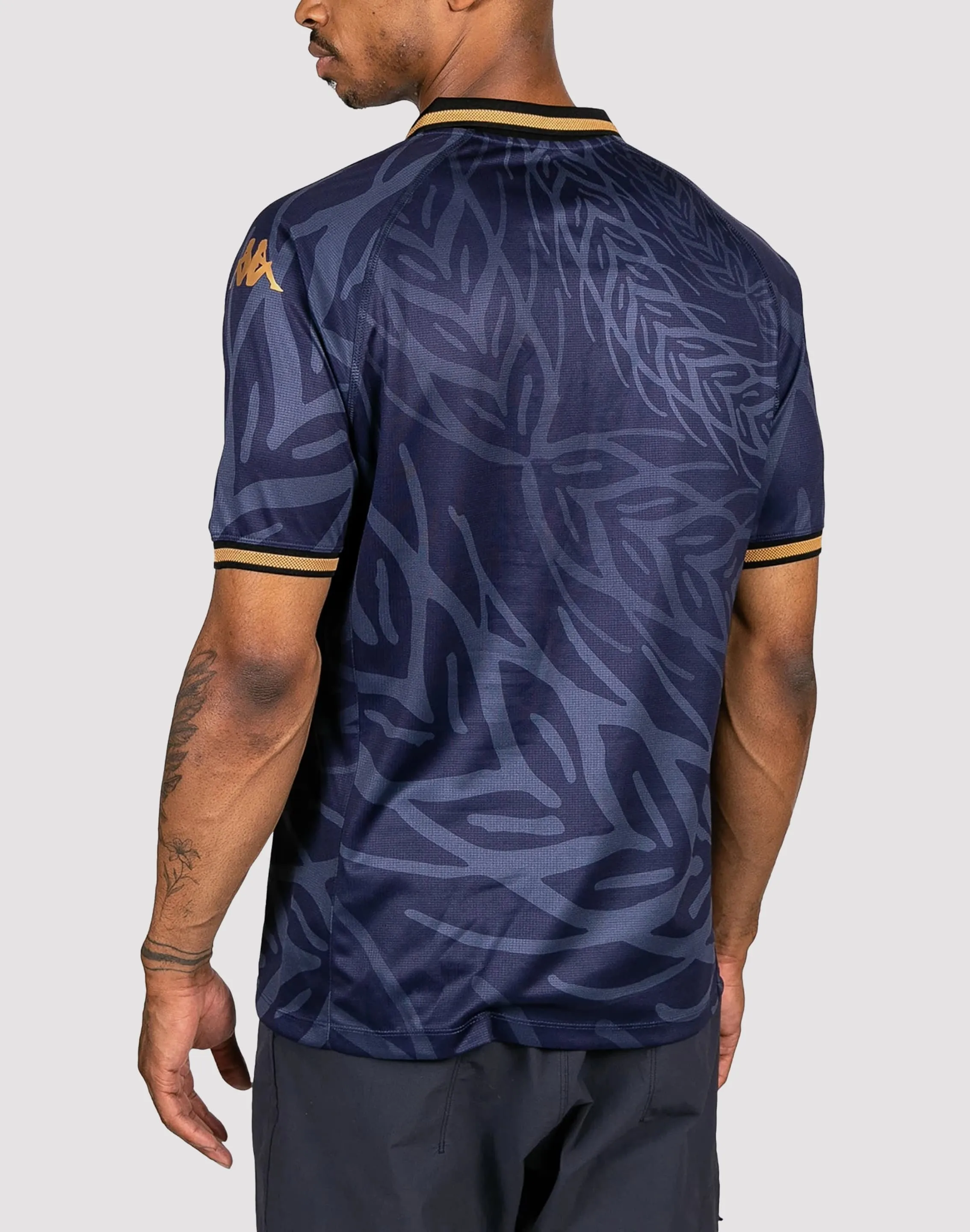 Kappa Kombat 2025 Modelo Jersey Shape Hug Sport Glow
