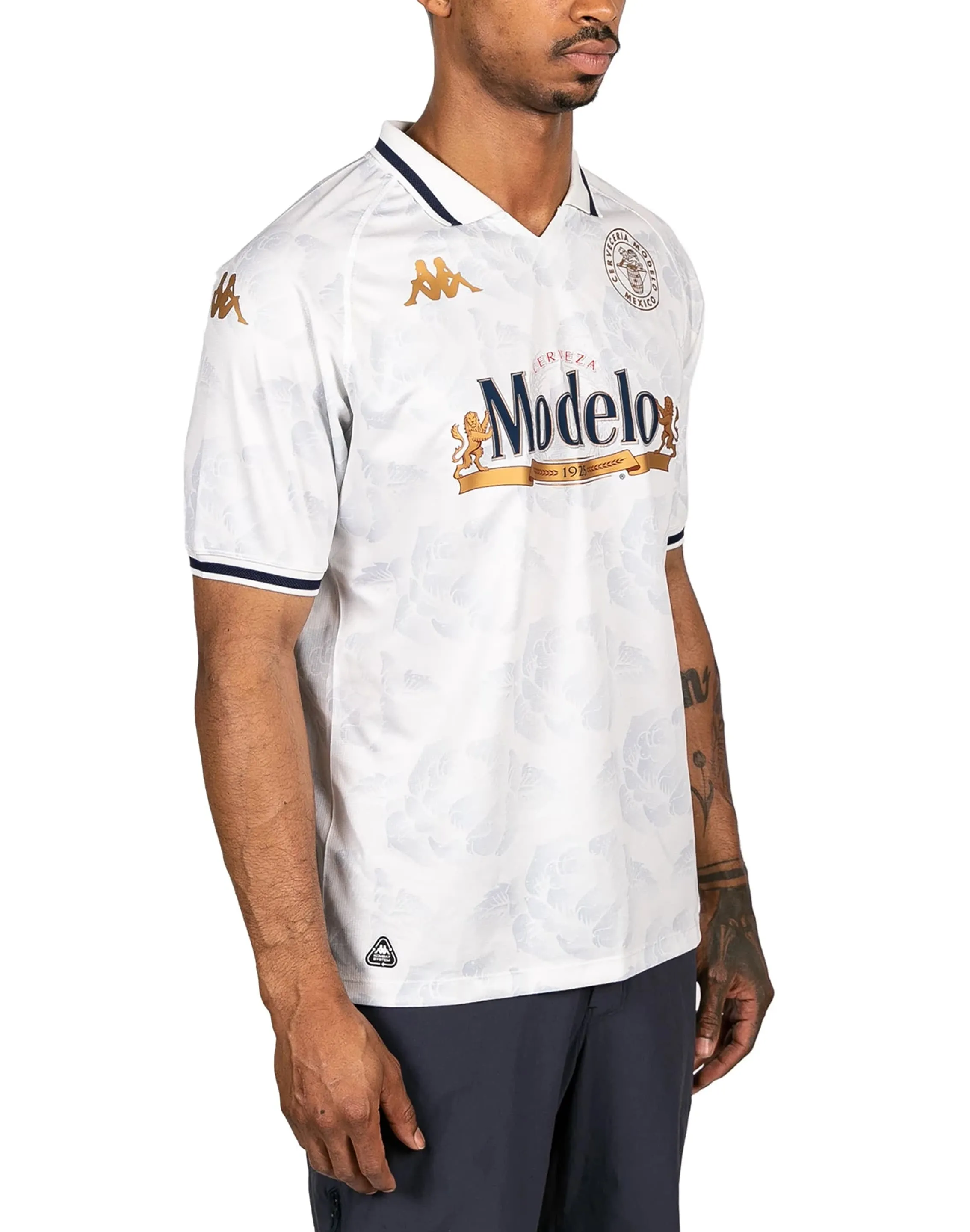 Clean Cut Kappa Kombat 2025 Modelo Jersey