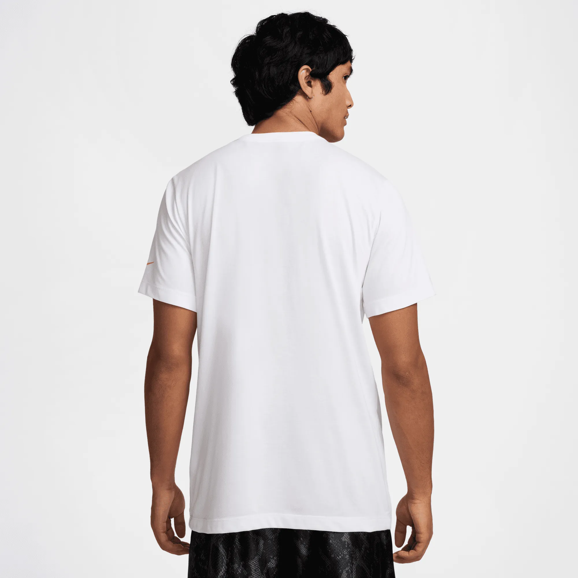 SeamlessFit Metro Edge KOBE "STOCKINGS" TEE - WHITE
