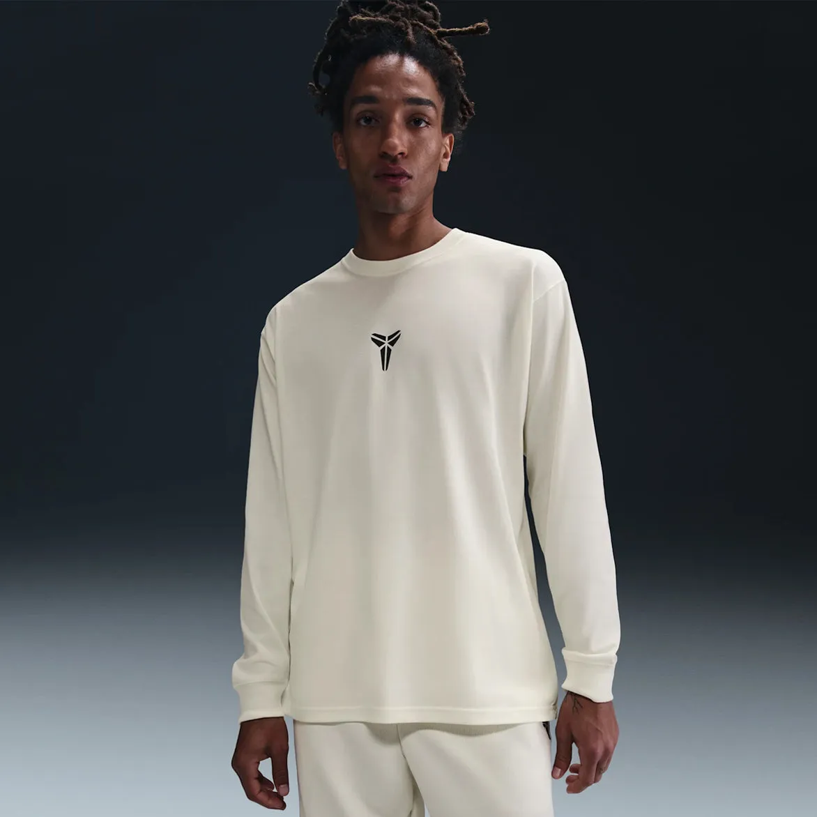 KOBE "YEAR OF THE MAMBA" MAX90 LS TEE - SAIL Zen Ease Picnic Fun