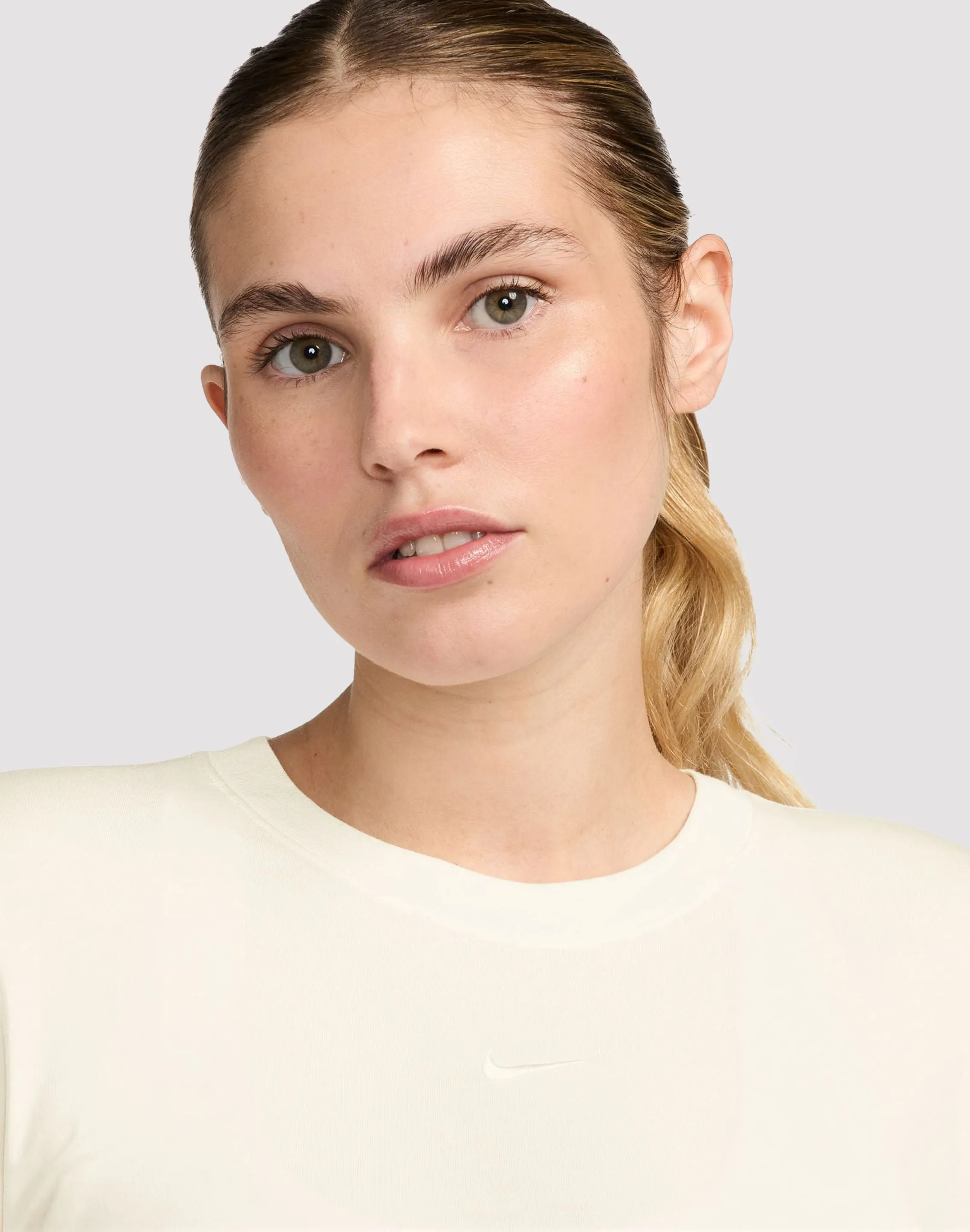 Nike Sportswear Chill Knit Slim Long-Sleeve Crop Shirt Free Shape