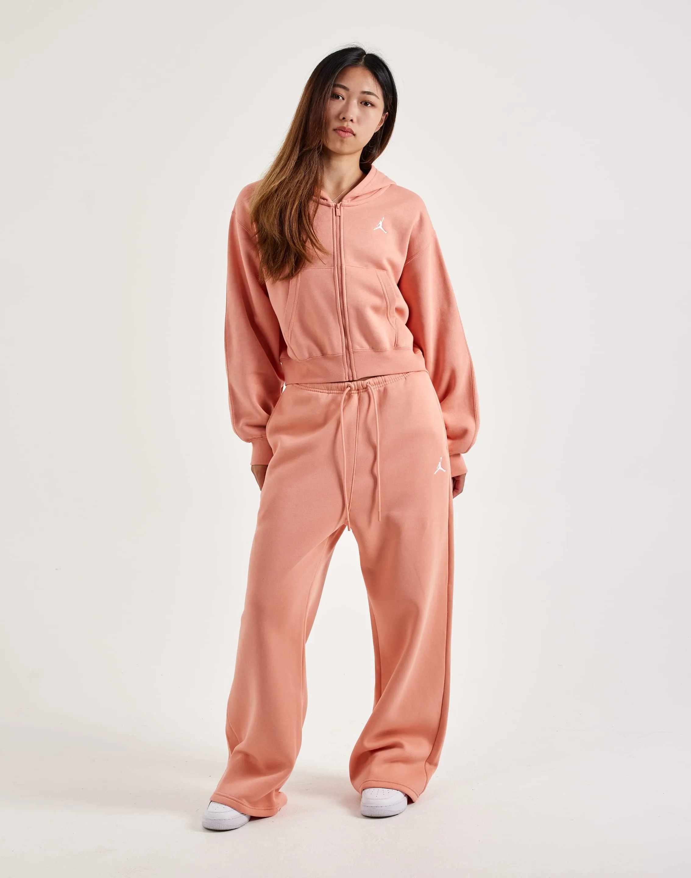 Jordan Brooklyn Fleece Open-Hem Pants EcoFriendlyDyeProcess Carry Ease