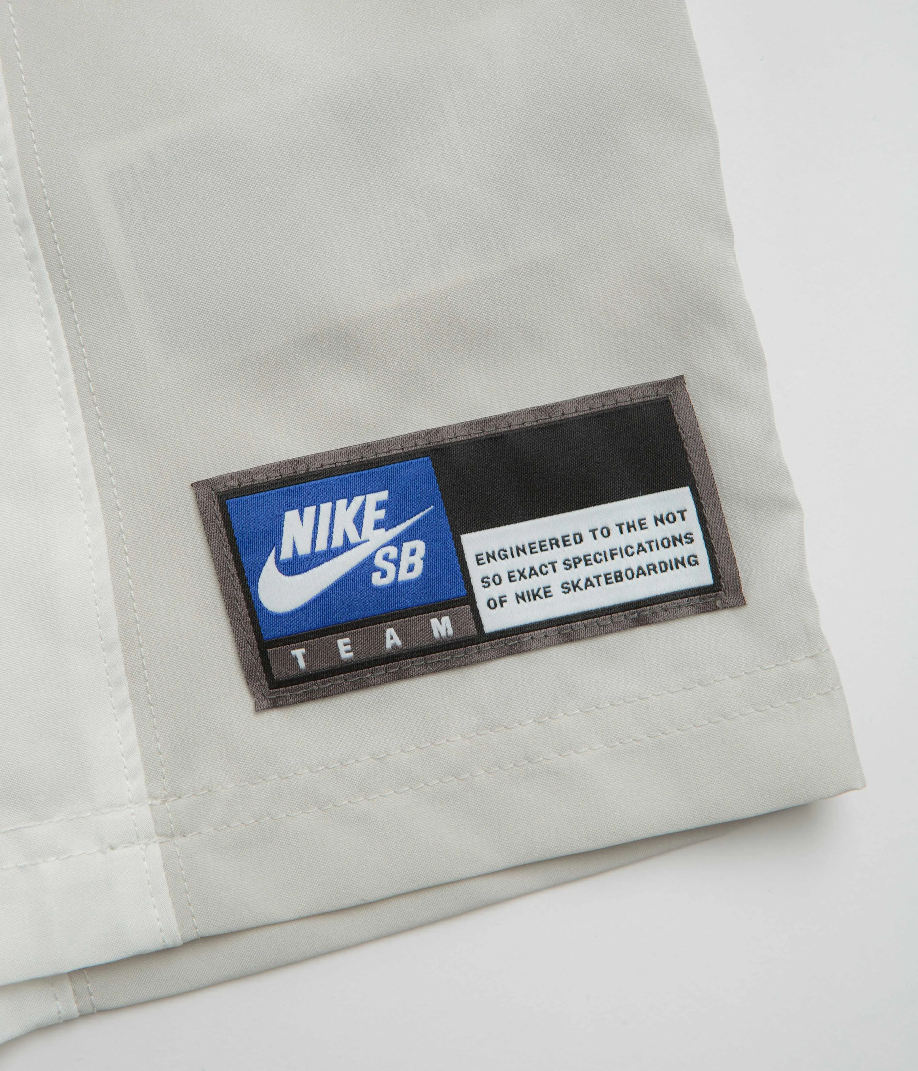 Striped Design Nike SB Bowler Shirt - Sail / Light Bone / Black
