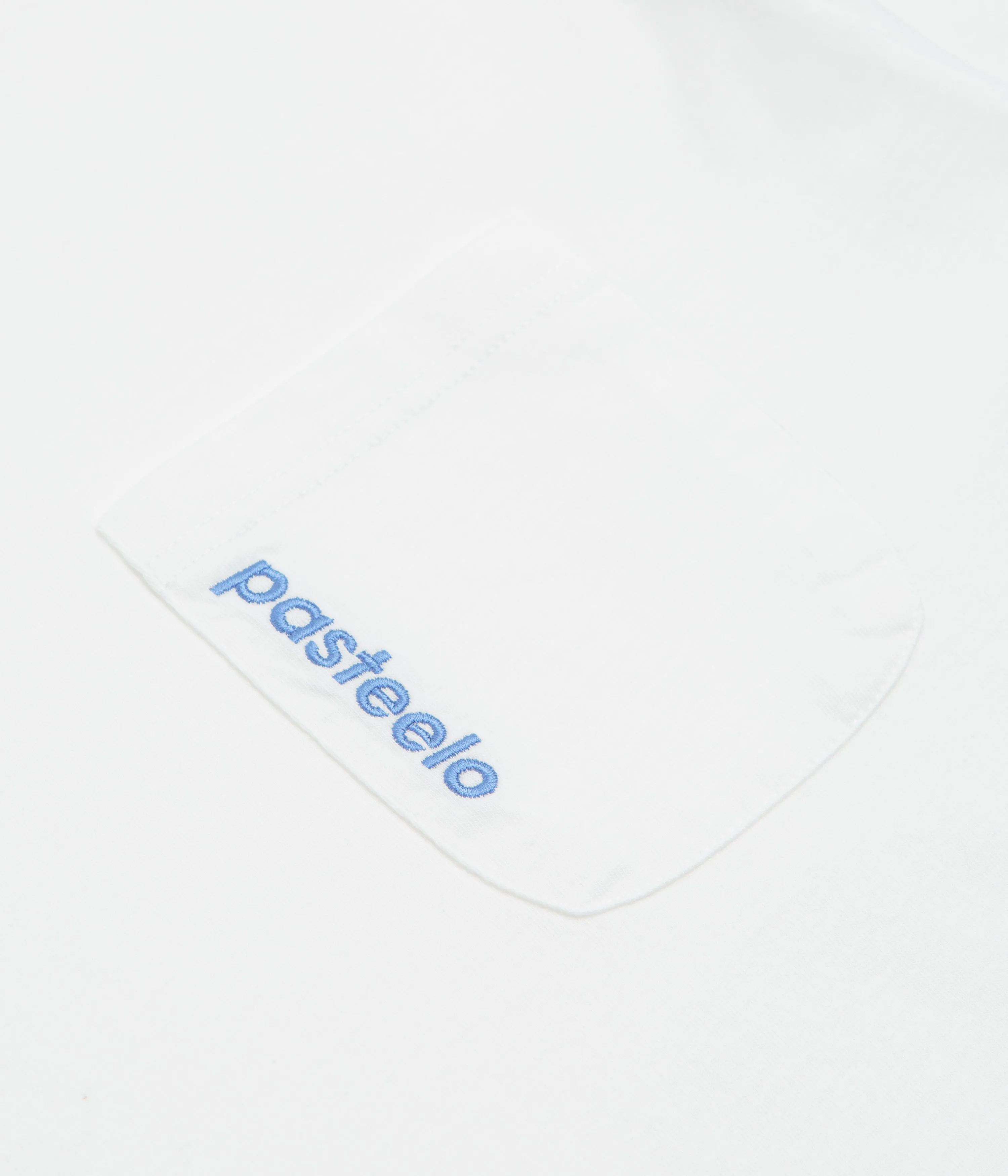 indoor activity animal hem Pasteelo Pocket T-Shirt - White