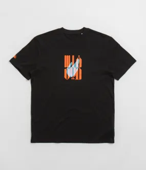 SkatePal Dates T-Shirt - Black tent event wide legs