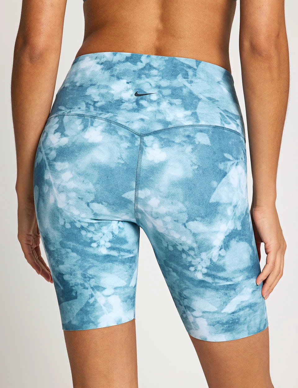Zenvy 8" Printed Biker Shorts - Smokey Blue Airy Design