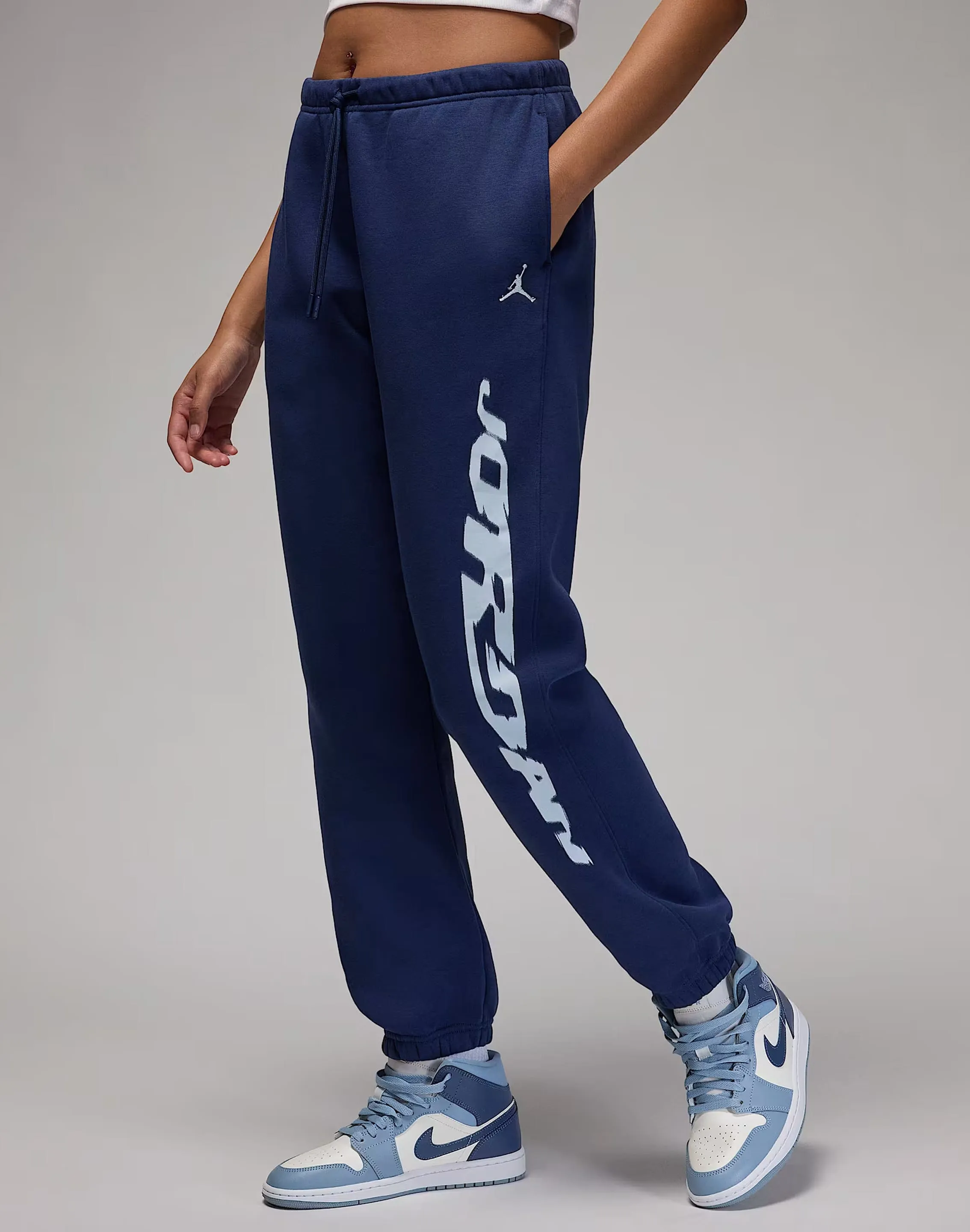 Airtight Zipper Lake Glow Jordan Brooklyn Fleece Graphic Pants