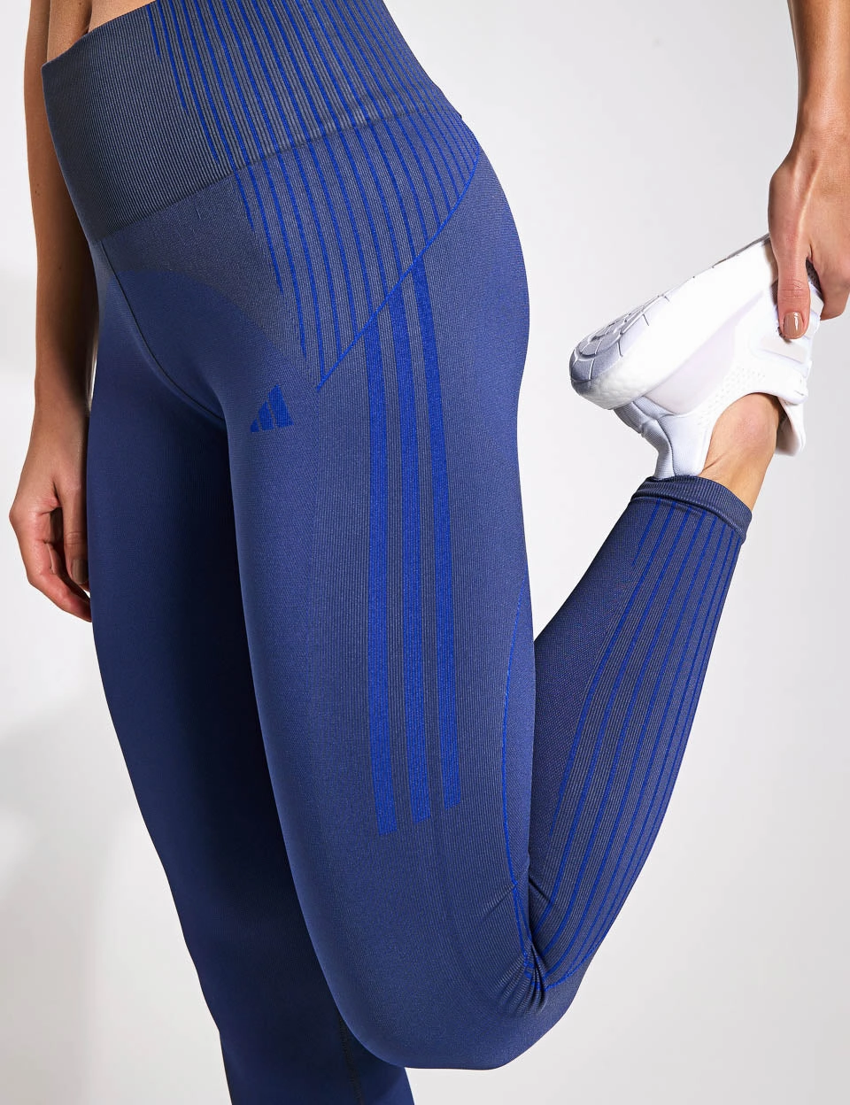 Seamless Branded 7/8 Leggings - Shadow Navy Tagless Labeling Hiking Trail Soft Touch