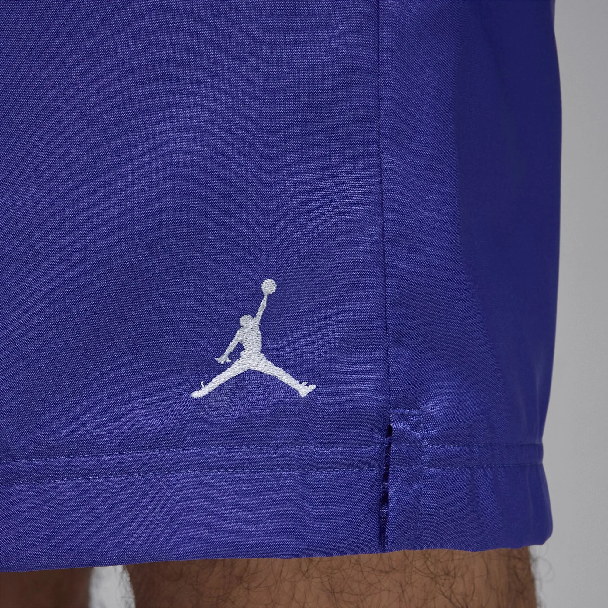 ZeroChafeSeams Reflective Safety Accents Jordan Jumpman Poolside Shorts (Purple)