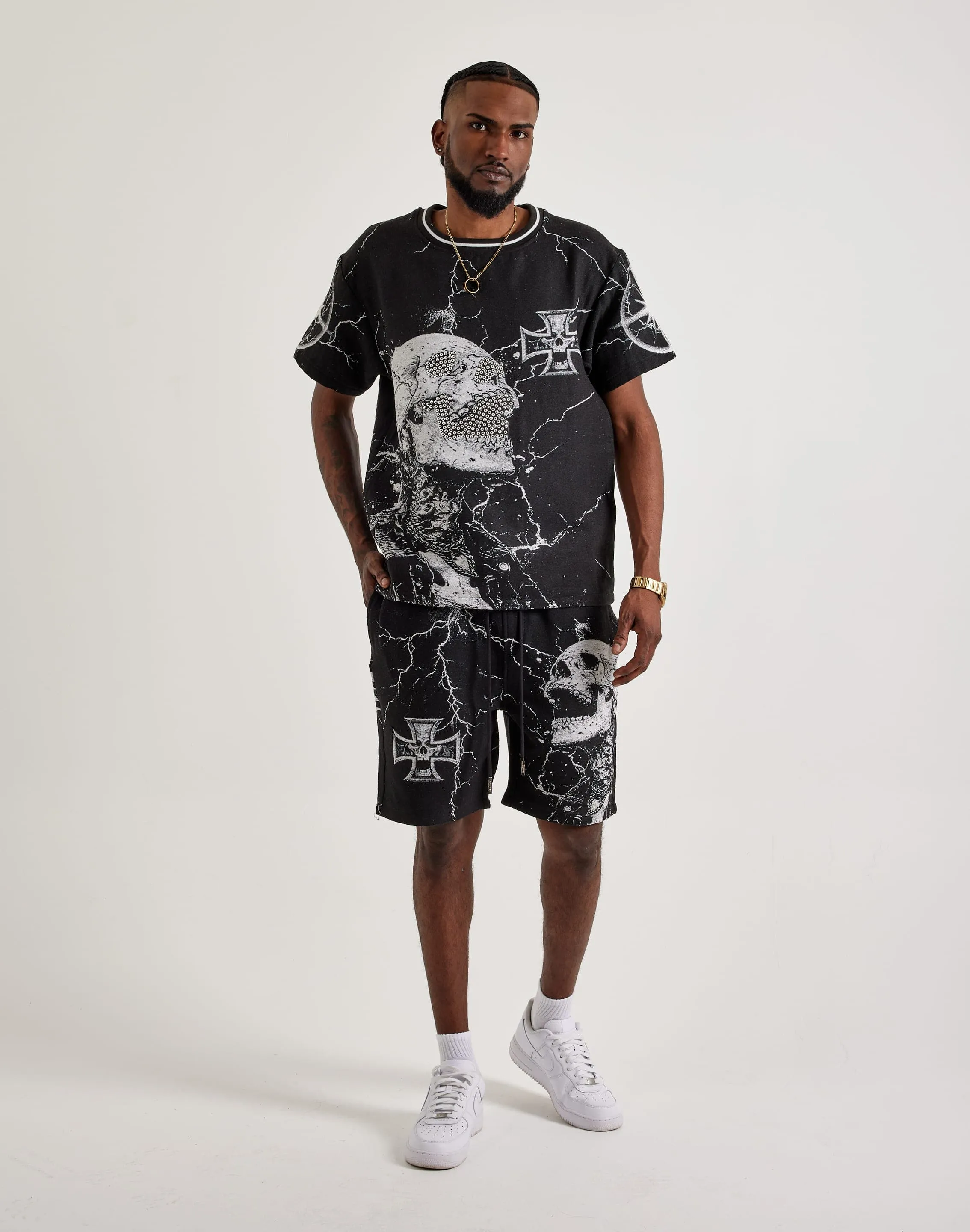 TaglessCollar Sustainable Manufacturing Majestik Skull Tapestry Shorts
