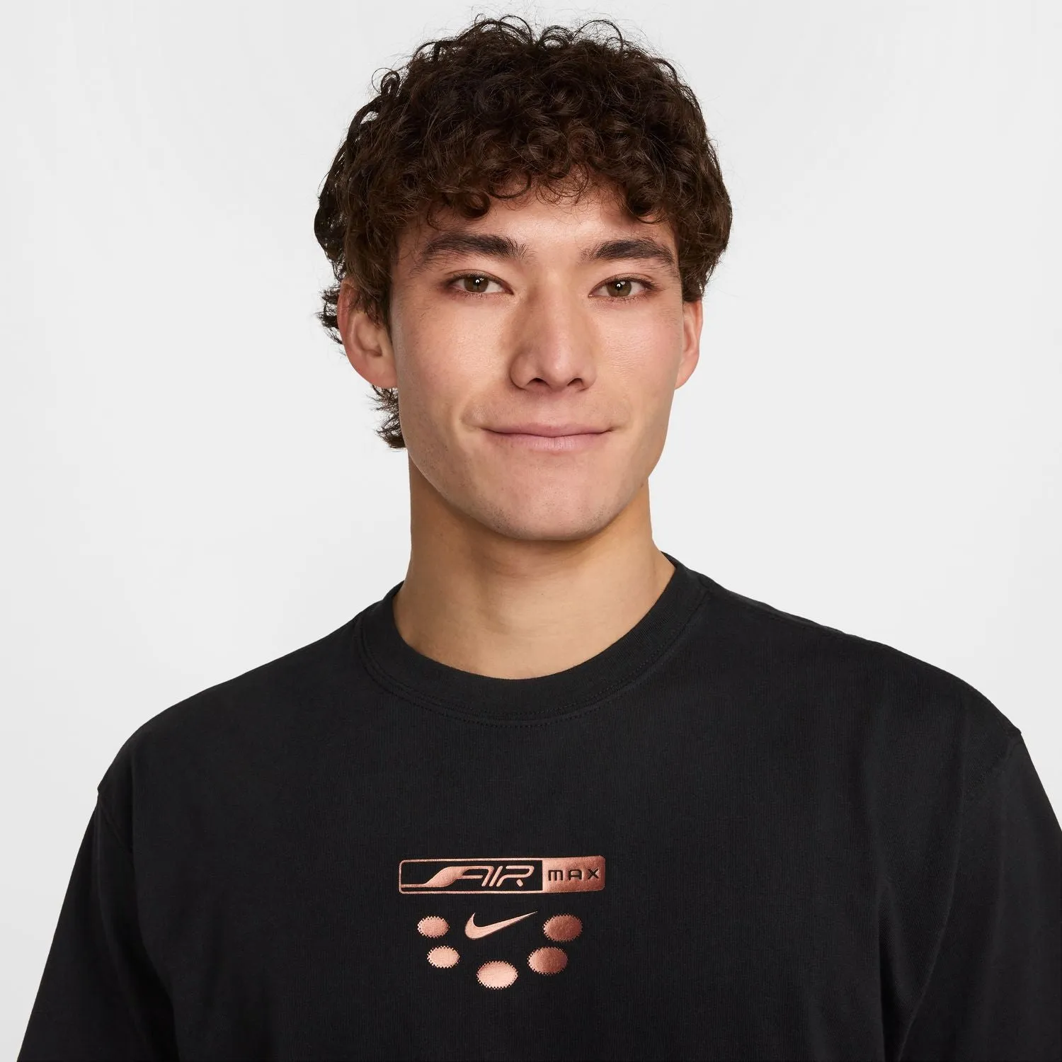 Max 90 Air Max Day Relaxed Tee - Mens ChafeFree Design Saga Fit