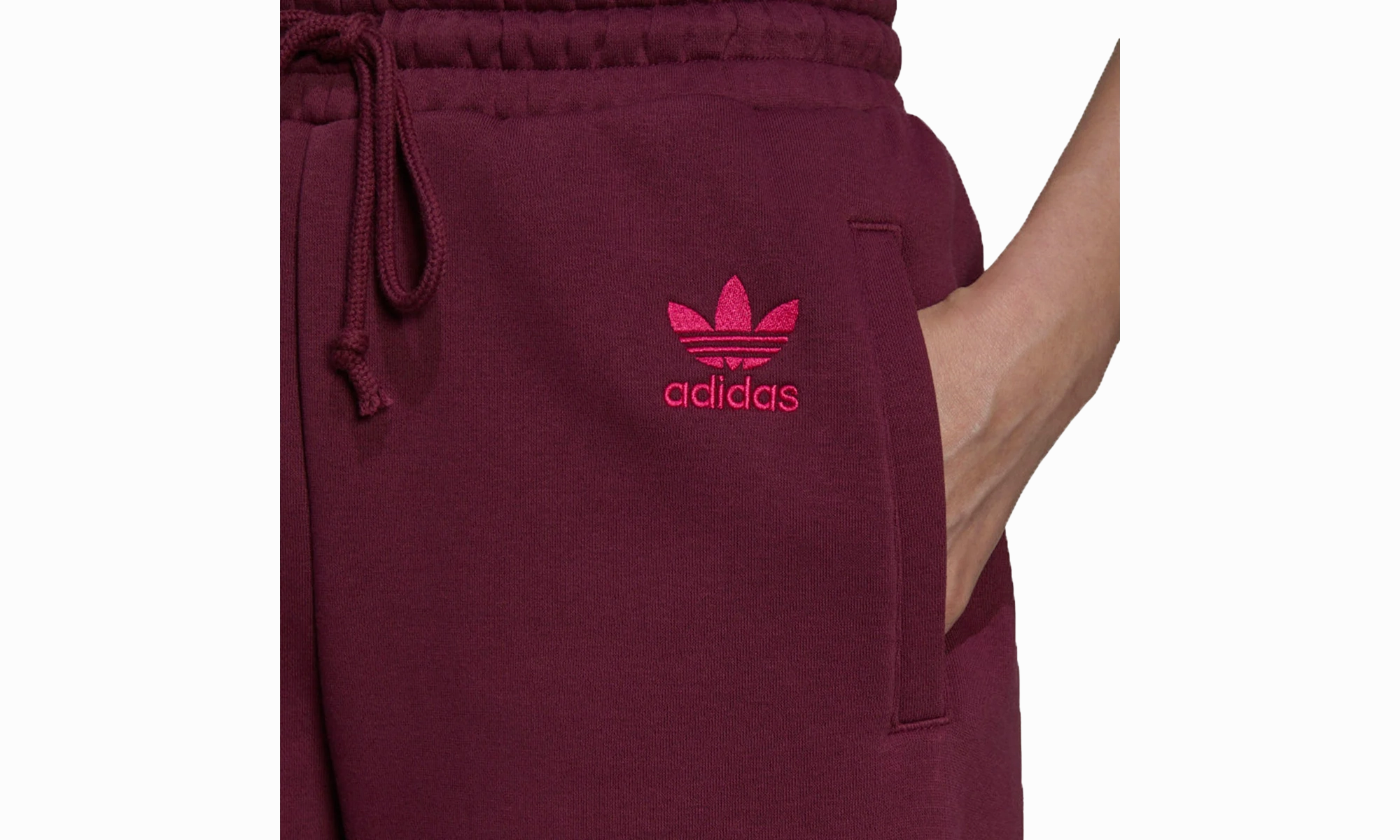 Logo Play Cuff Pants "Victory Crimson" Family Style