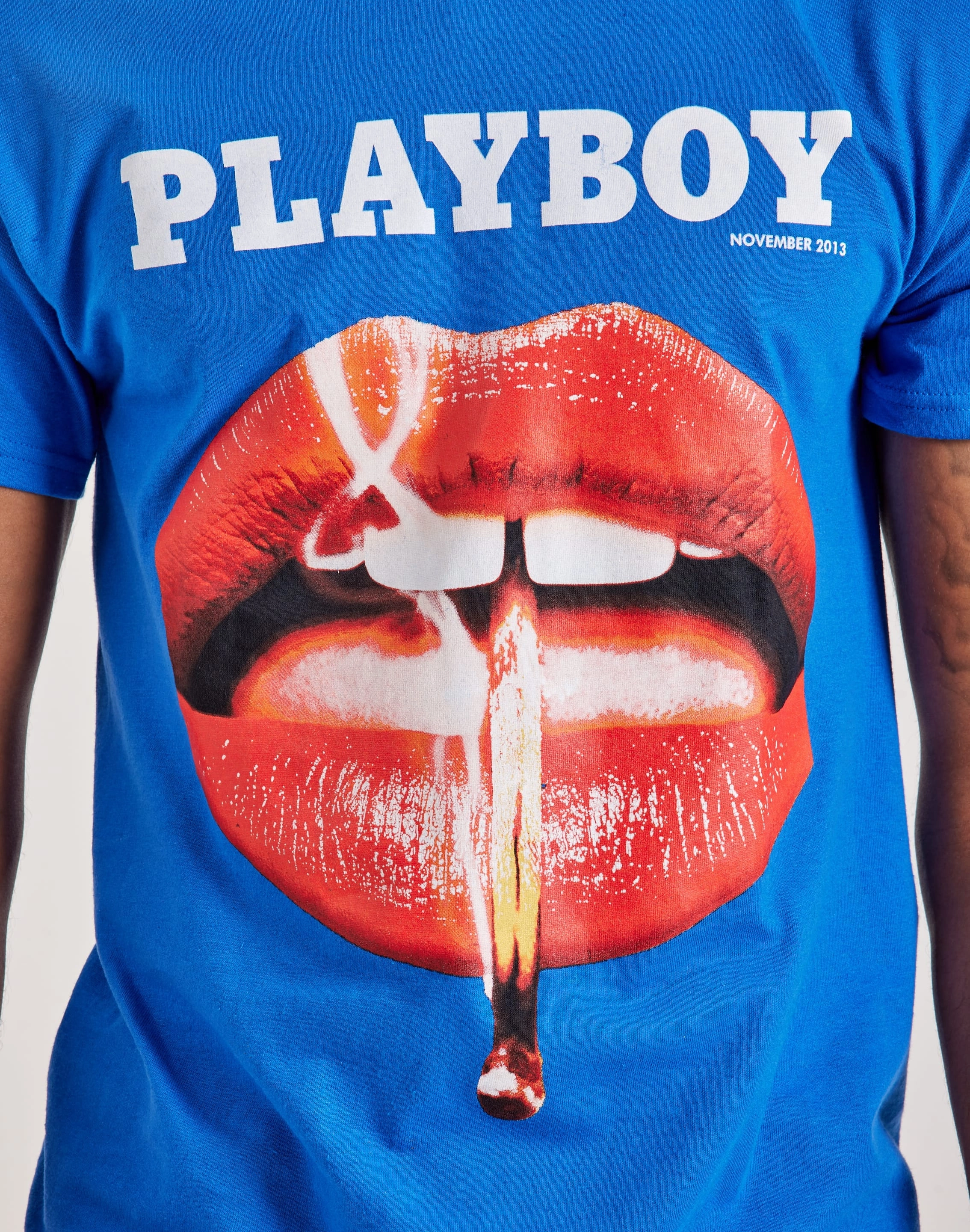 ComfortStretch Move Fast Merch Traffic Playboy Lips Cover Tee