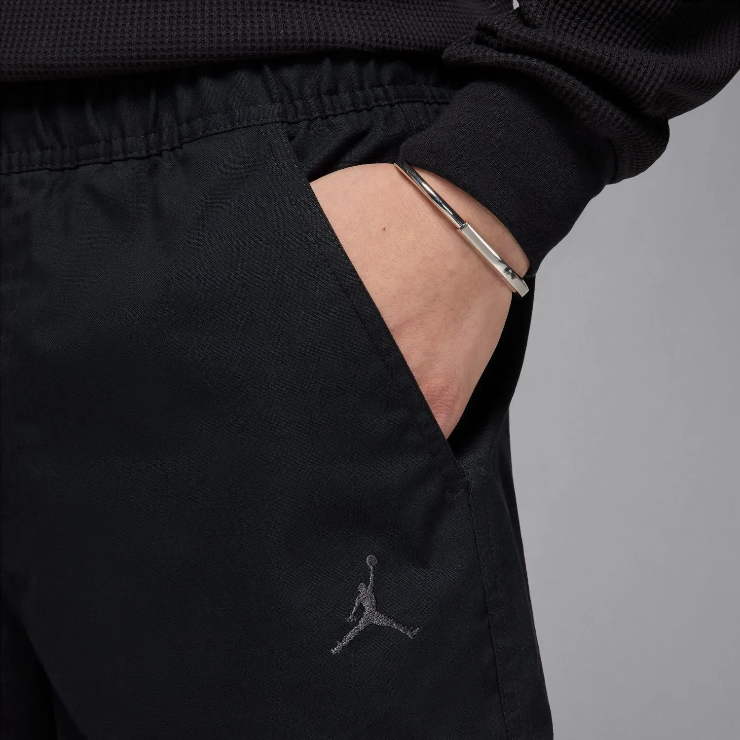 MJ Essential Woven Short - Mens Universal Clasp Mechanism
