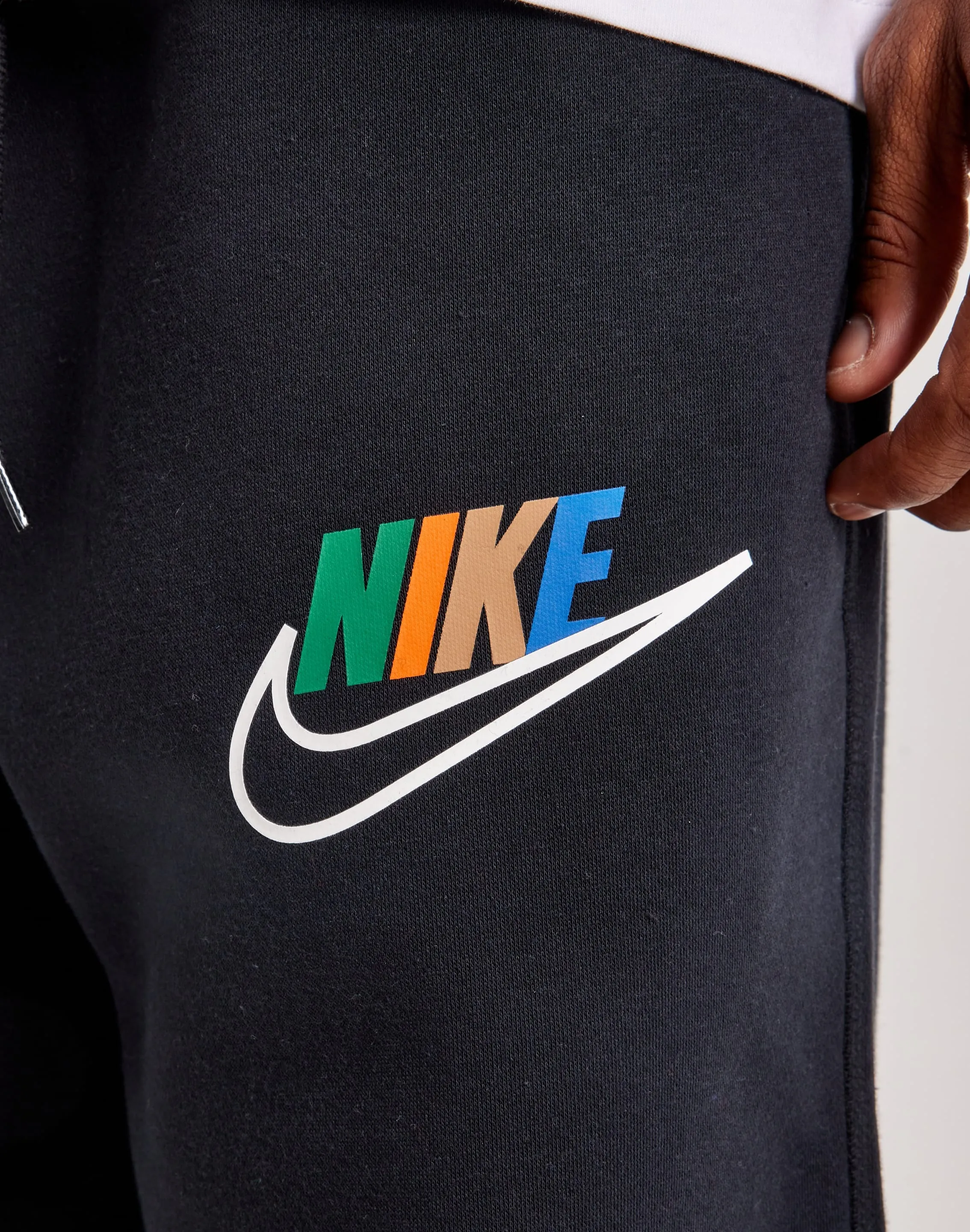 Resort Mood Nike Club Fleece Open-Hem Pants