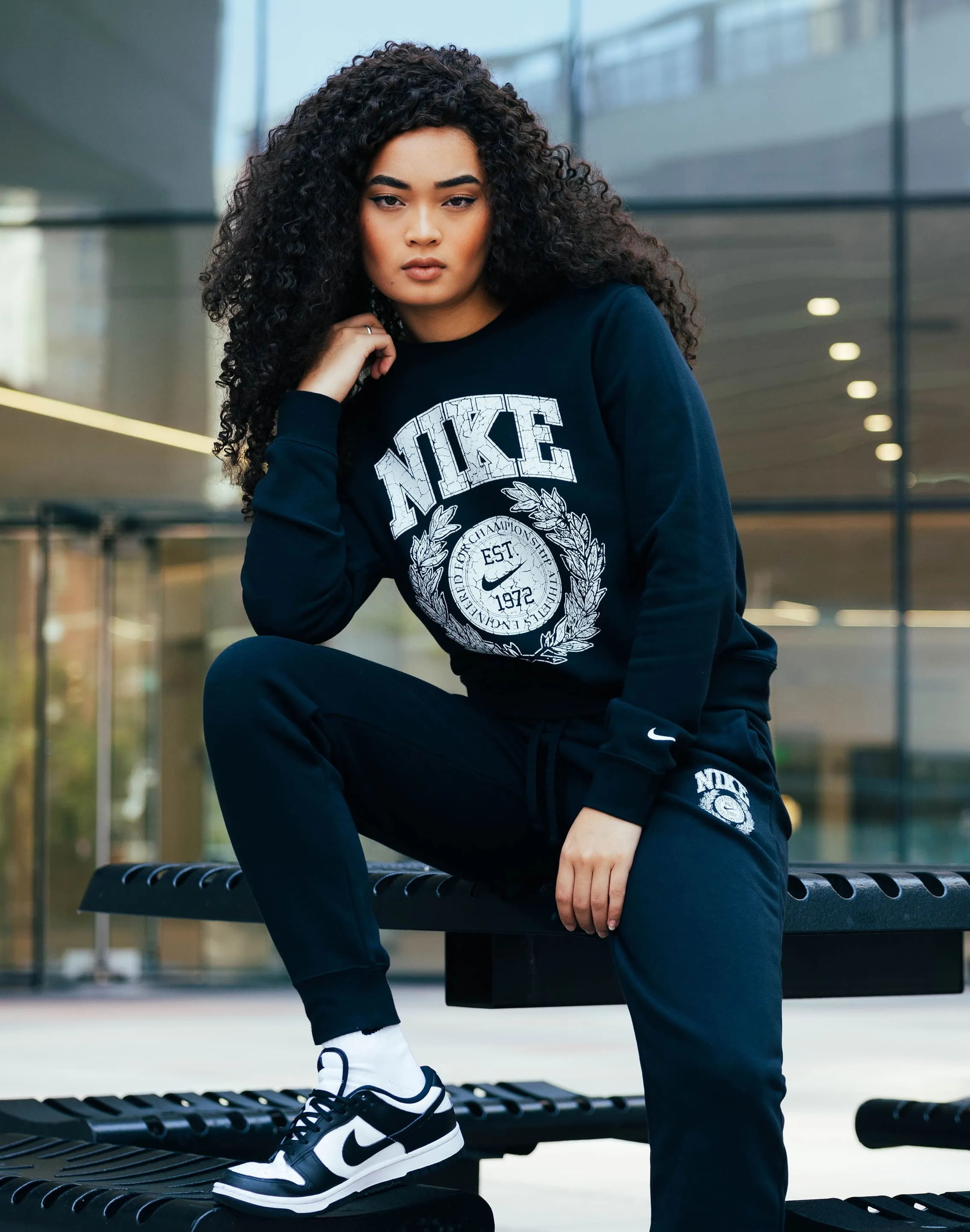 Flash Look 4Way Stretch Nike Club Fleece Crewneck Sweatshirt