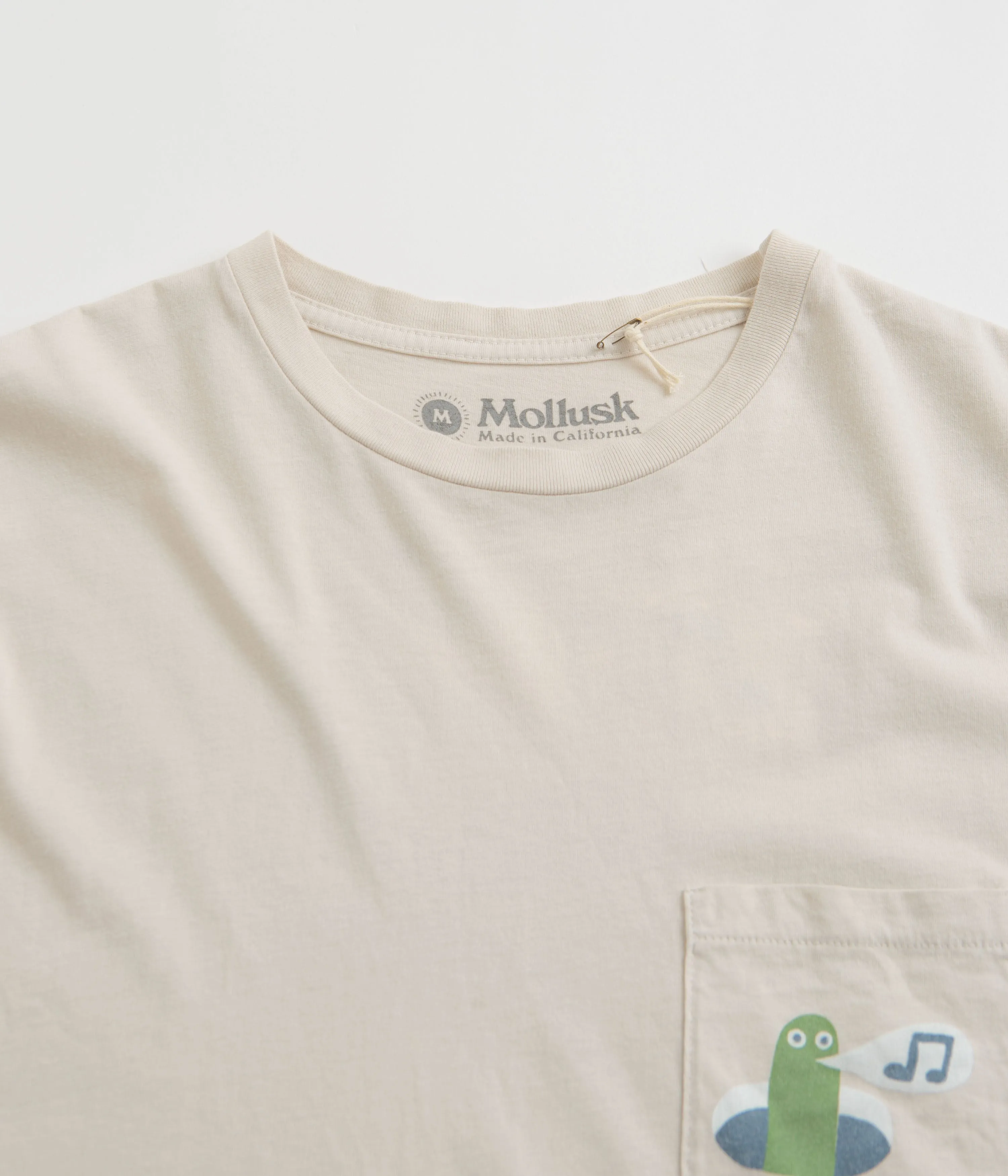 Mollusk Worm T-Shirt - Fog golfing event