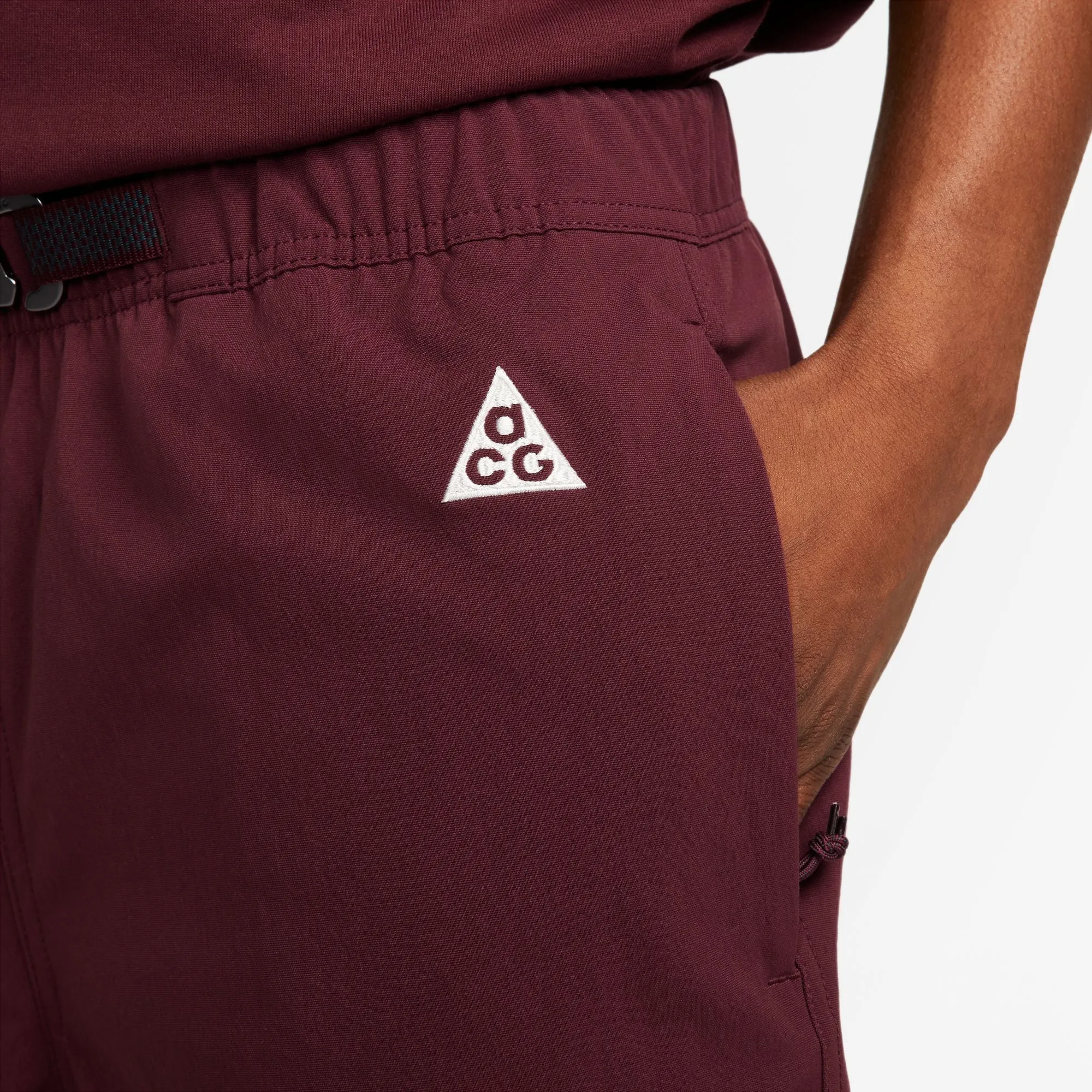 Hero Tale Sharp Edge Nike ACG Men's Trail Pants (Night Maroon/Deep Jungle/Summit White)