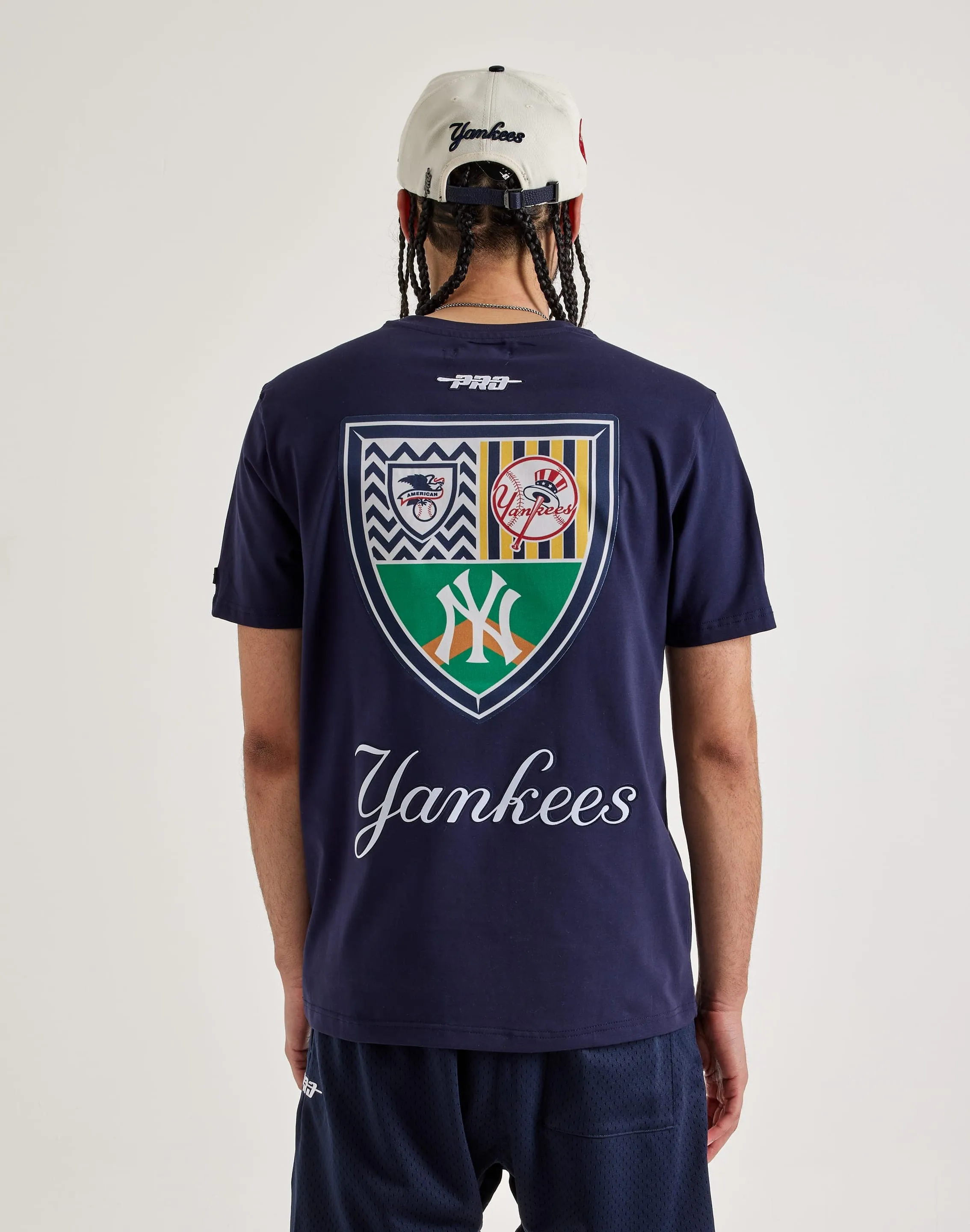 AntiBacterialTreatment Spark Glow Pro Standard MLB New York Yankees Tee
