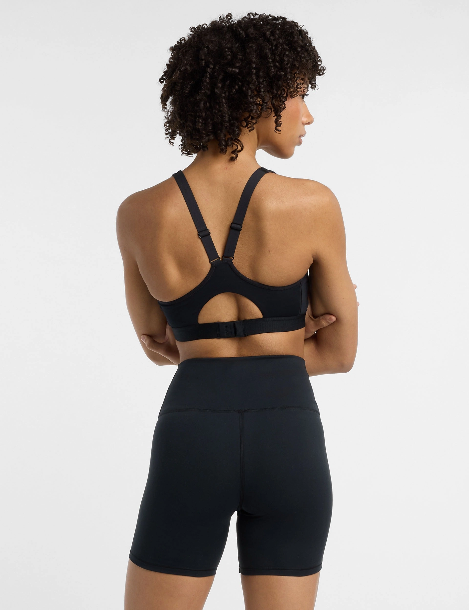 NB Essential Run Bra - Black Multi Directional Stretch