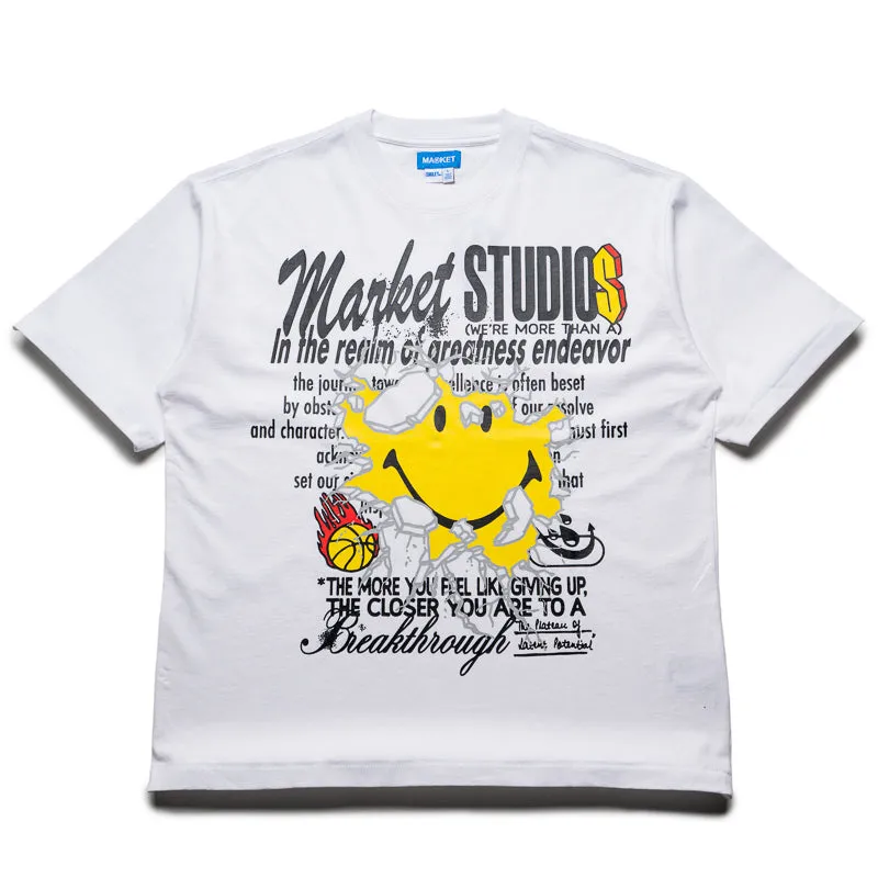 rooftop event Bohemian Market Smiley Greatness Tee - White