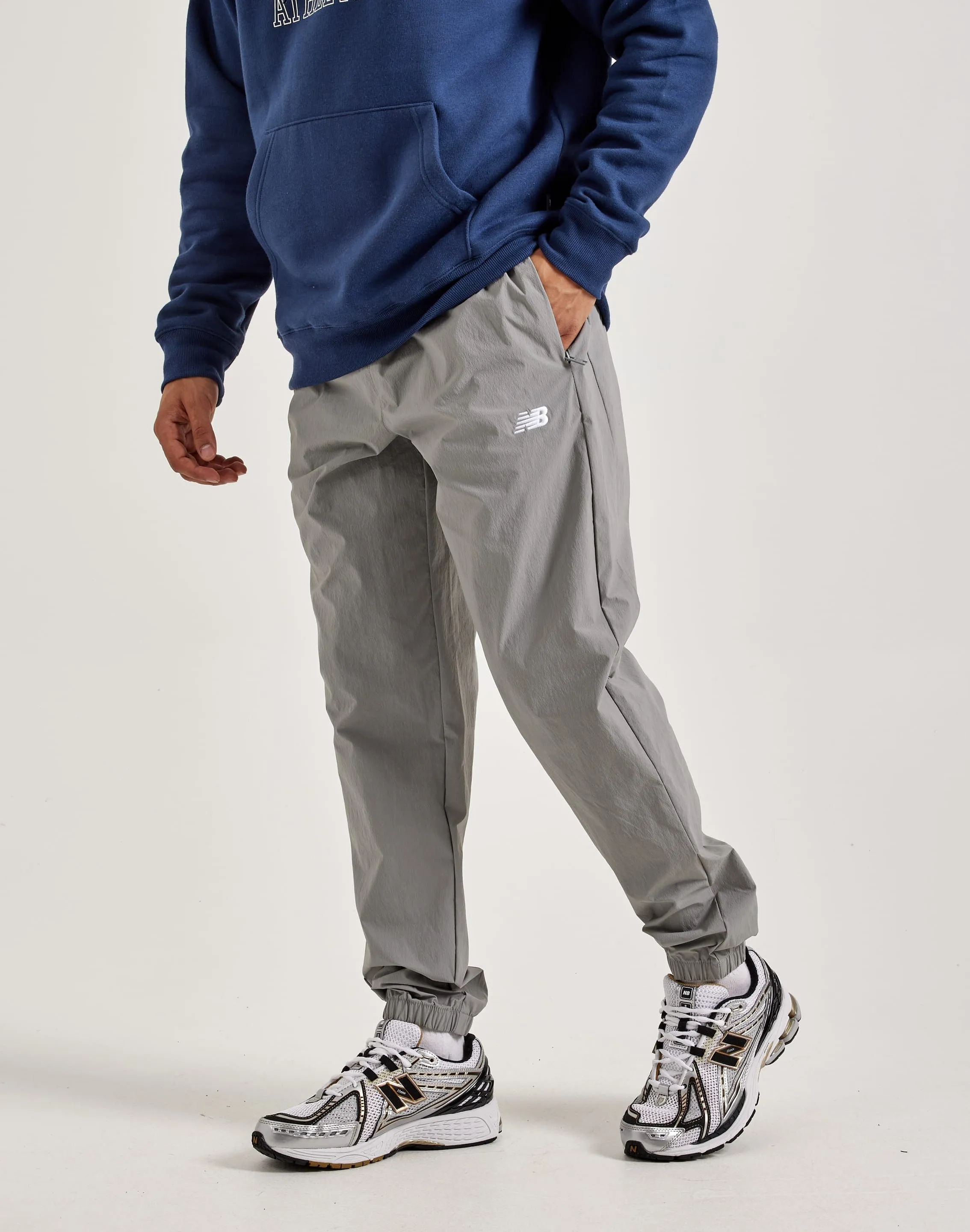New Balance Athletics Stretch Woven Joggers ThermalRegulation Street Icon