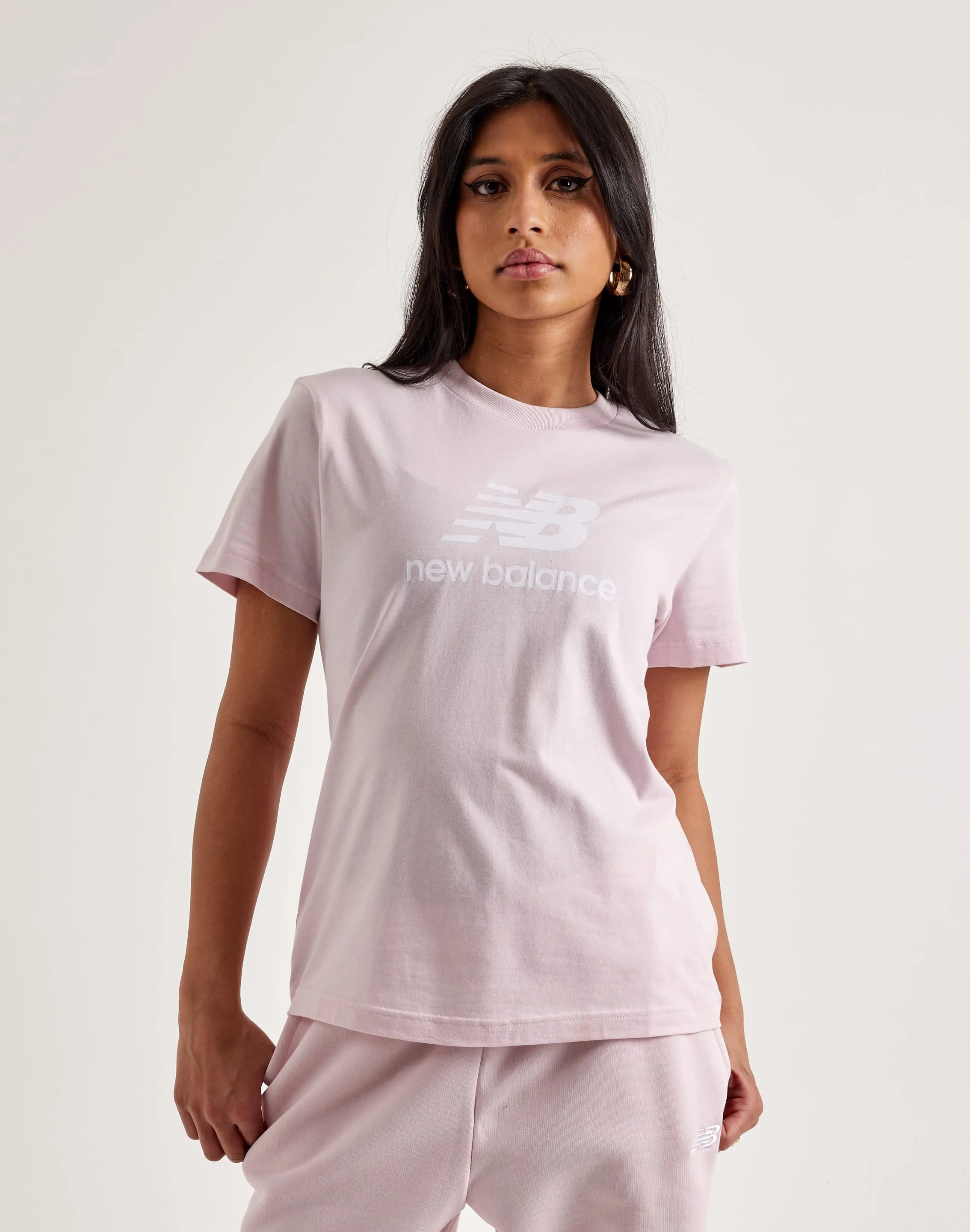 Art Mood New Balance Sport Essentials Tee