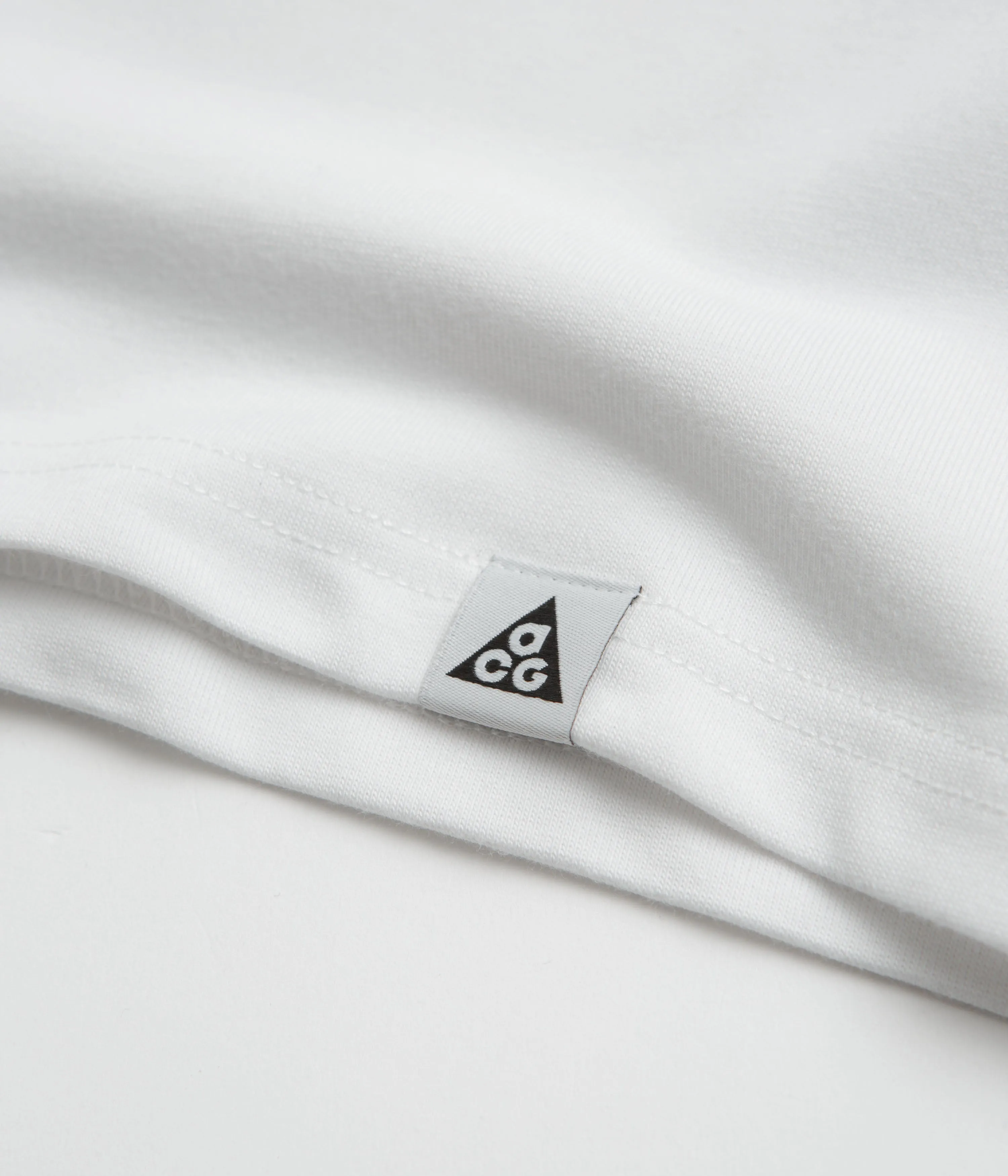 Nike ACG Dog Sled T-Shirt - Summit White clip