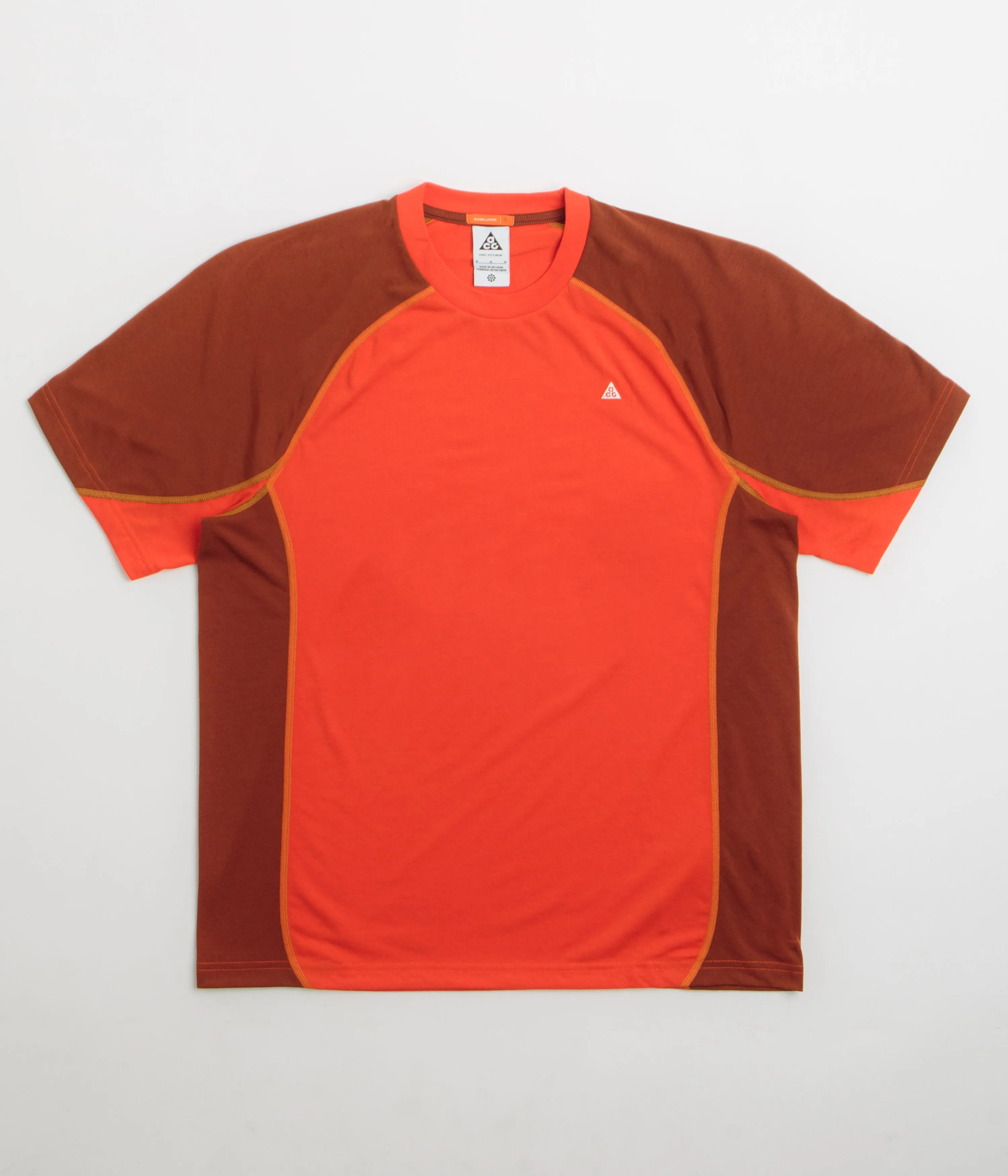 Pub Nike ACG Goat Rocks T-Shirt - Picante Red / Cinnamon / Summit White