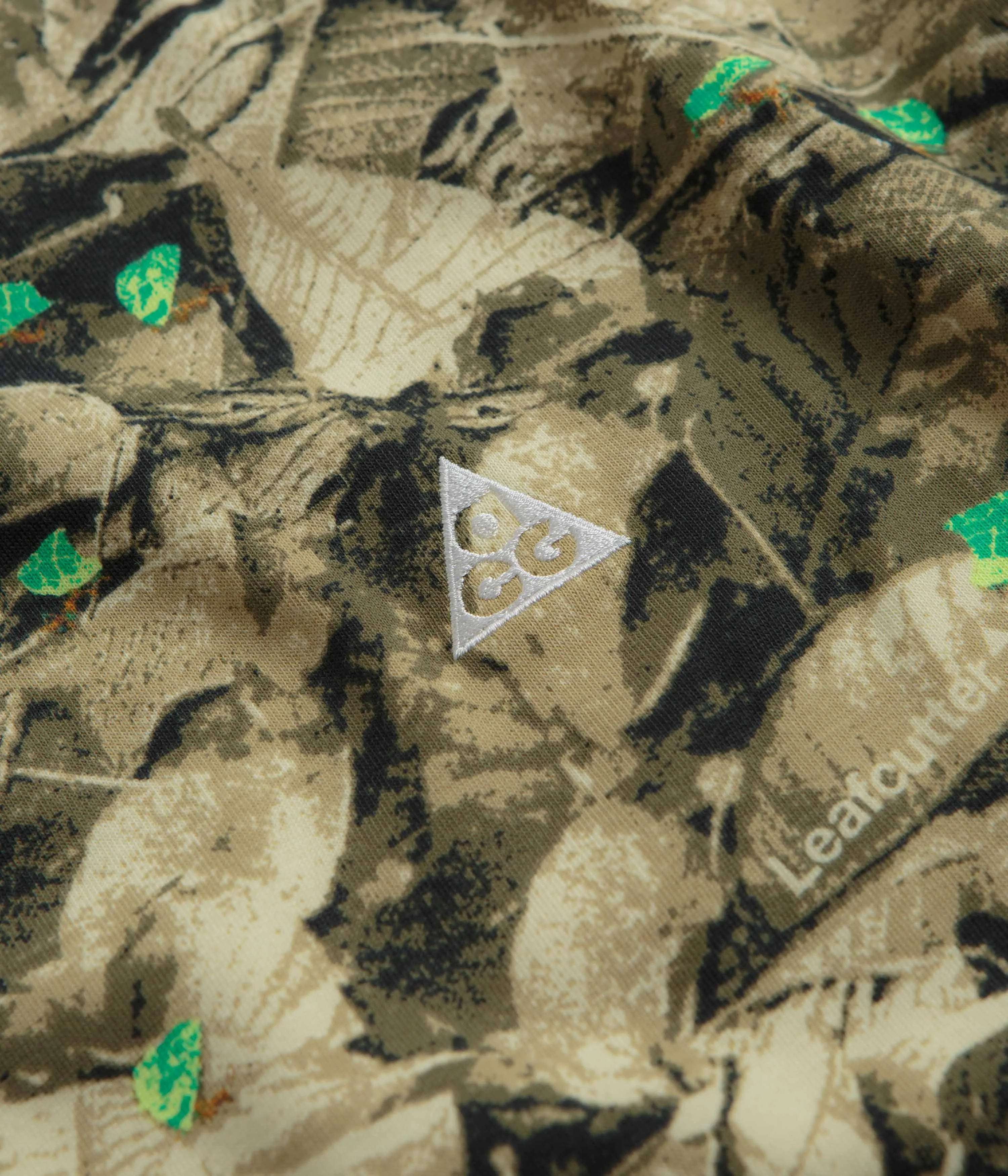 Nike ACG Leafcutter T-Shirt - Medium Olive Party