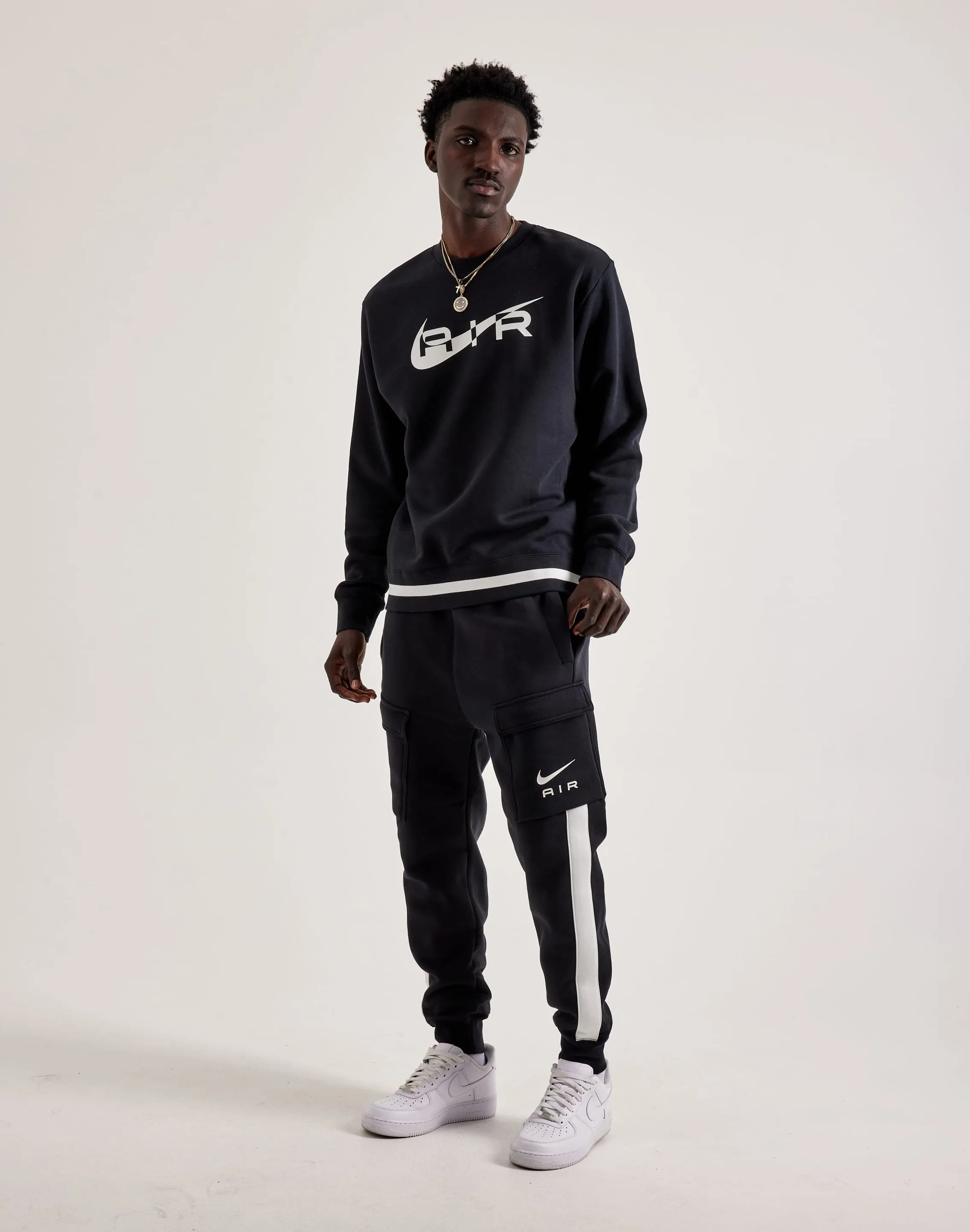 Nike Air Fleece Cargo Pants NonRestrictiveSilhouette