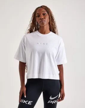 MultiPocketDesign Nike Boxy Tee