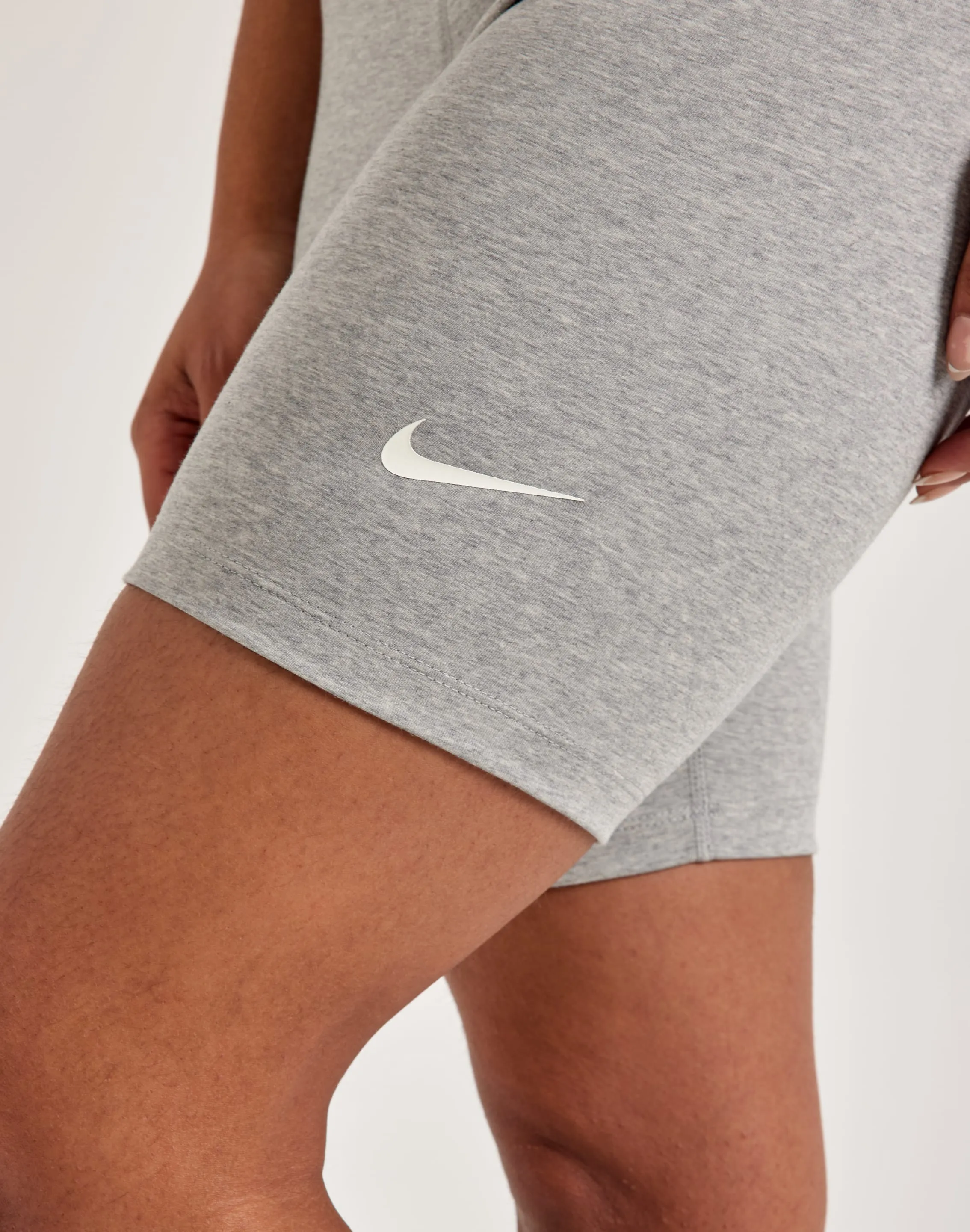 Nike Classic High-Waisted Biker Shorts AI Style QuickRelease Fasteners