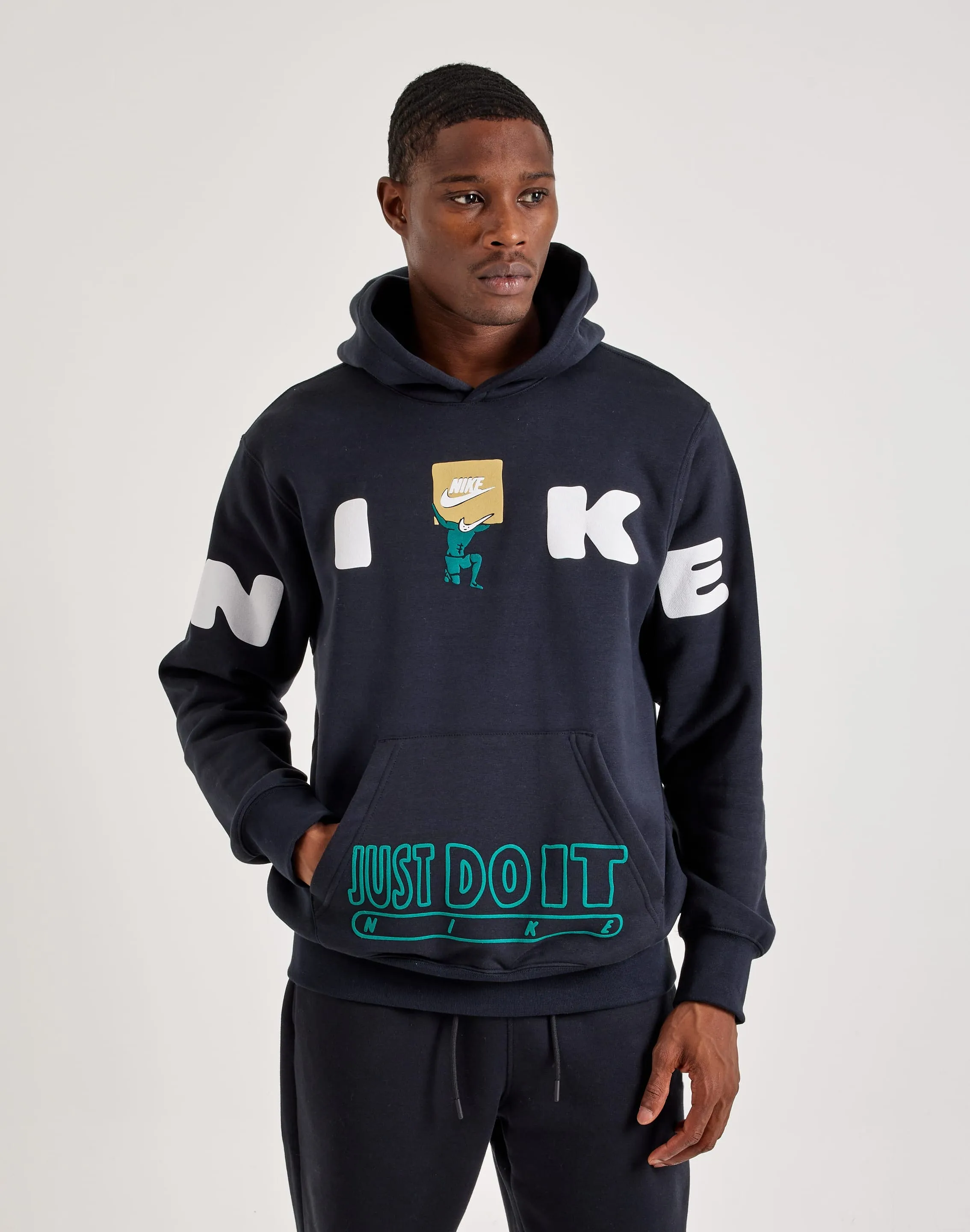 Nike Club Fleece Hoodie Colorfast Technology FastDrying Inner Layer