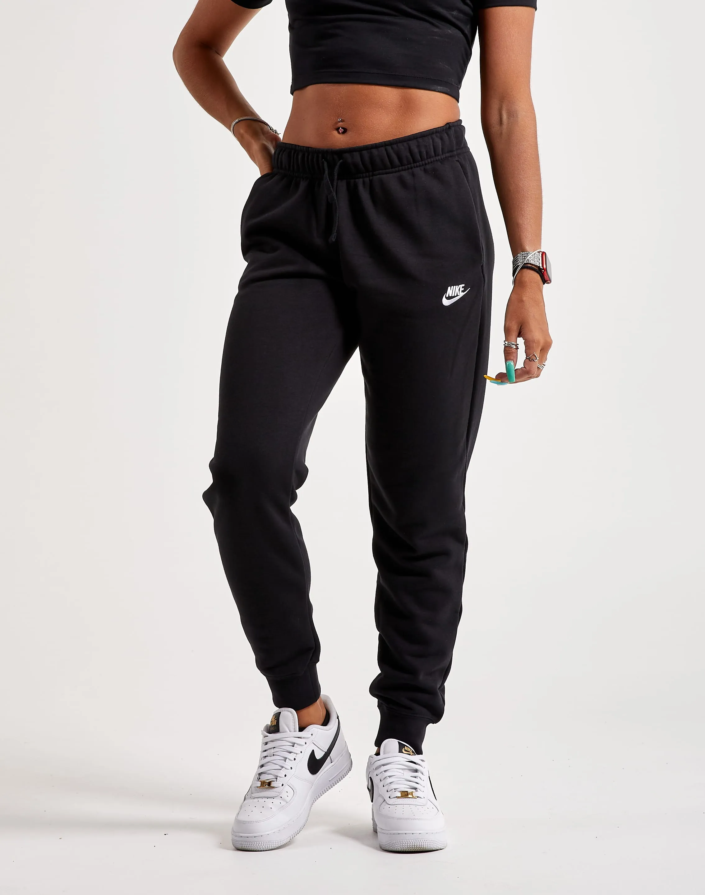 Nike Club Fleece Mid-Rise Pants Ethical Mode