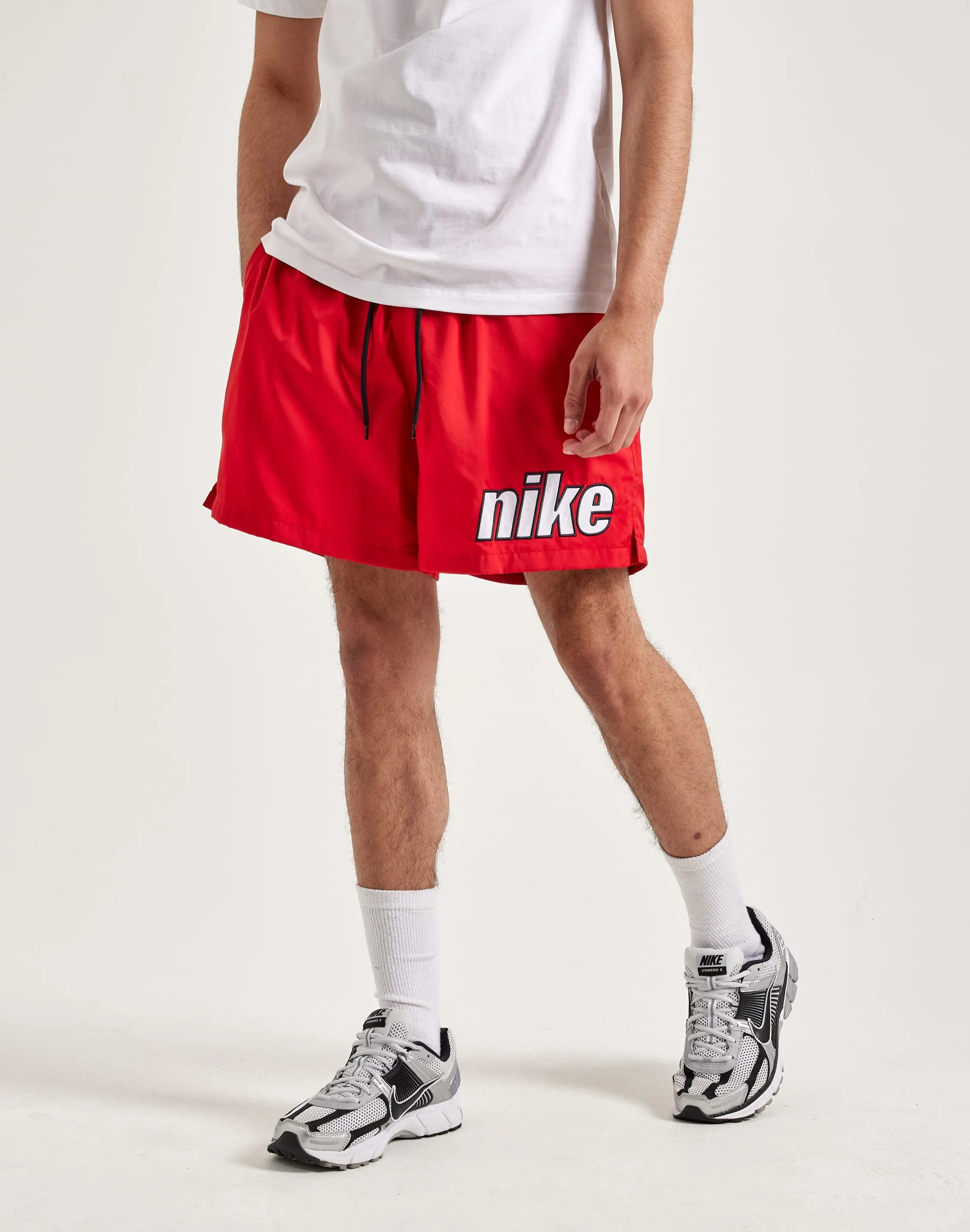 Nike Club Flow Shorts Flatlock stitching