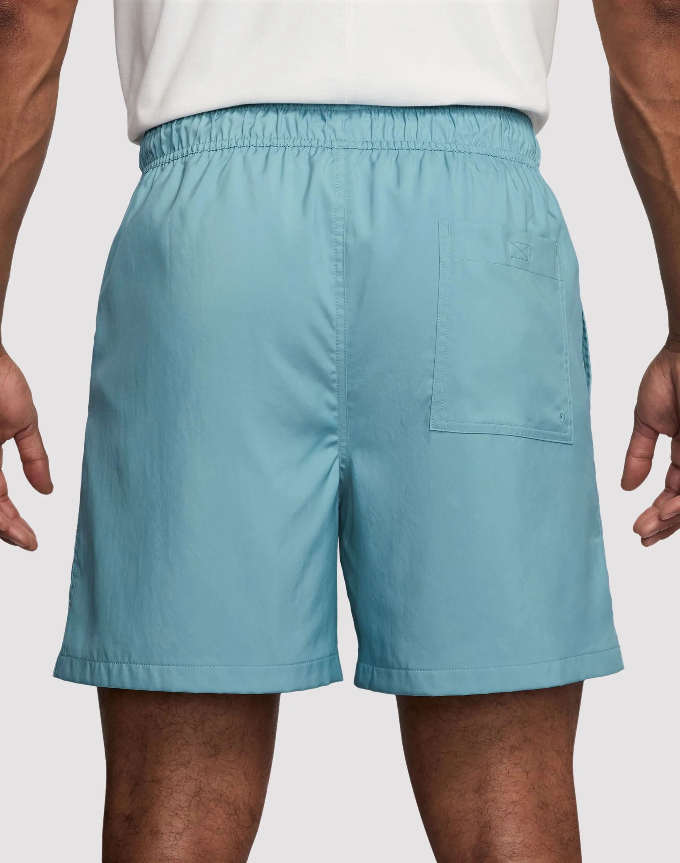 Bio Glow Nike Club Woven Flow Shorts