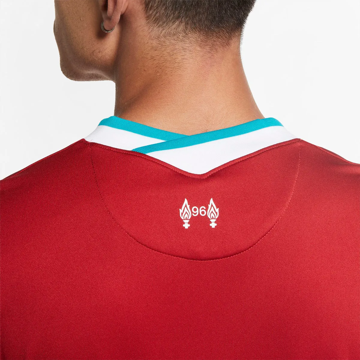 London Edge WaterResistant Coating Nike Liverpool FC 2020/21 Stadium Home Jersey (Red)