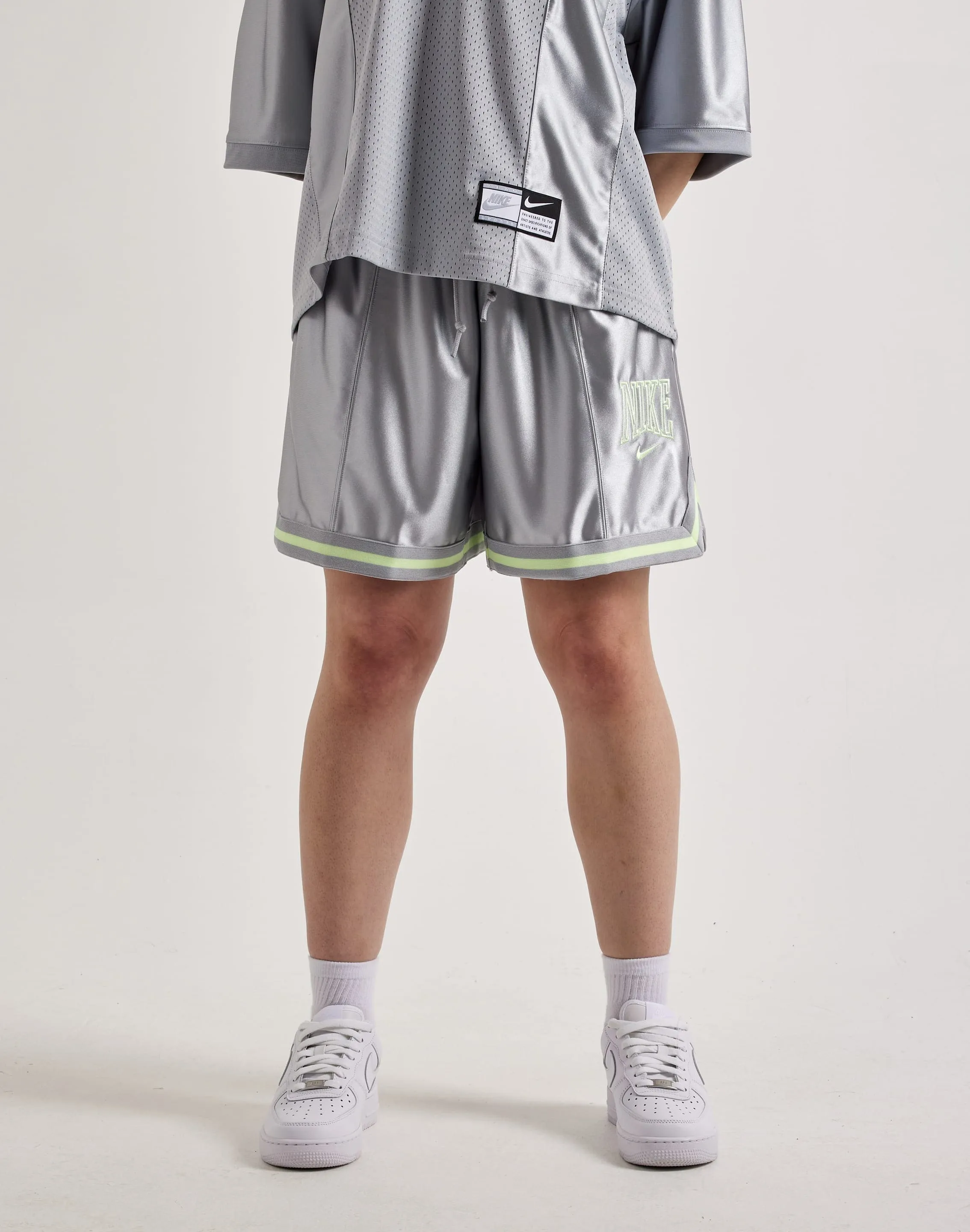 Romance Air Lightweight insulation Nike Loose Graphic Shorts
