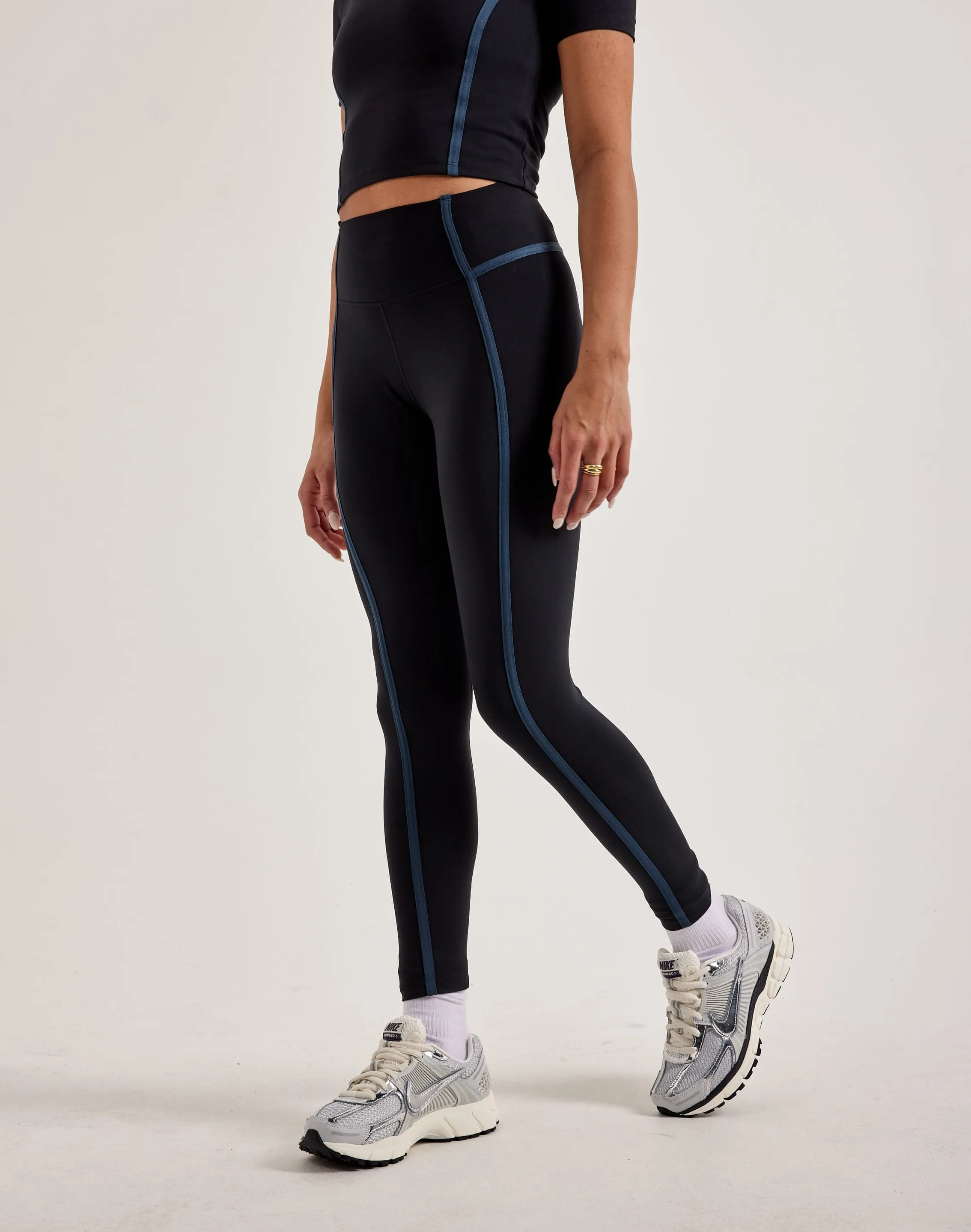 Balance Core Push Edge Nike One High-Waisted 7/8 Leggings